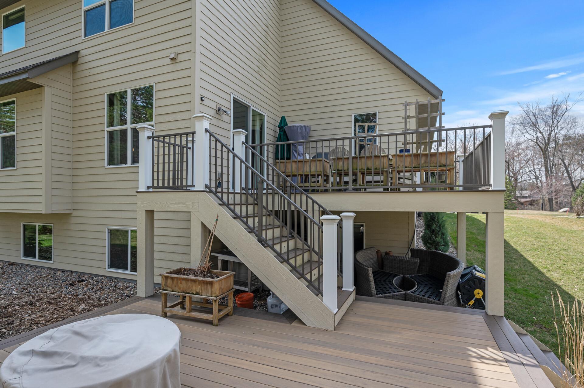 887 Pinetree Court