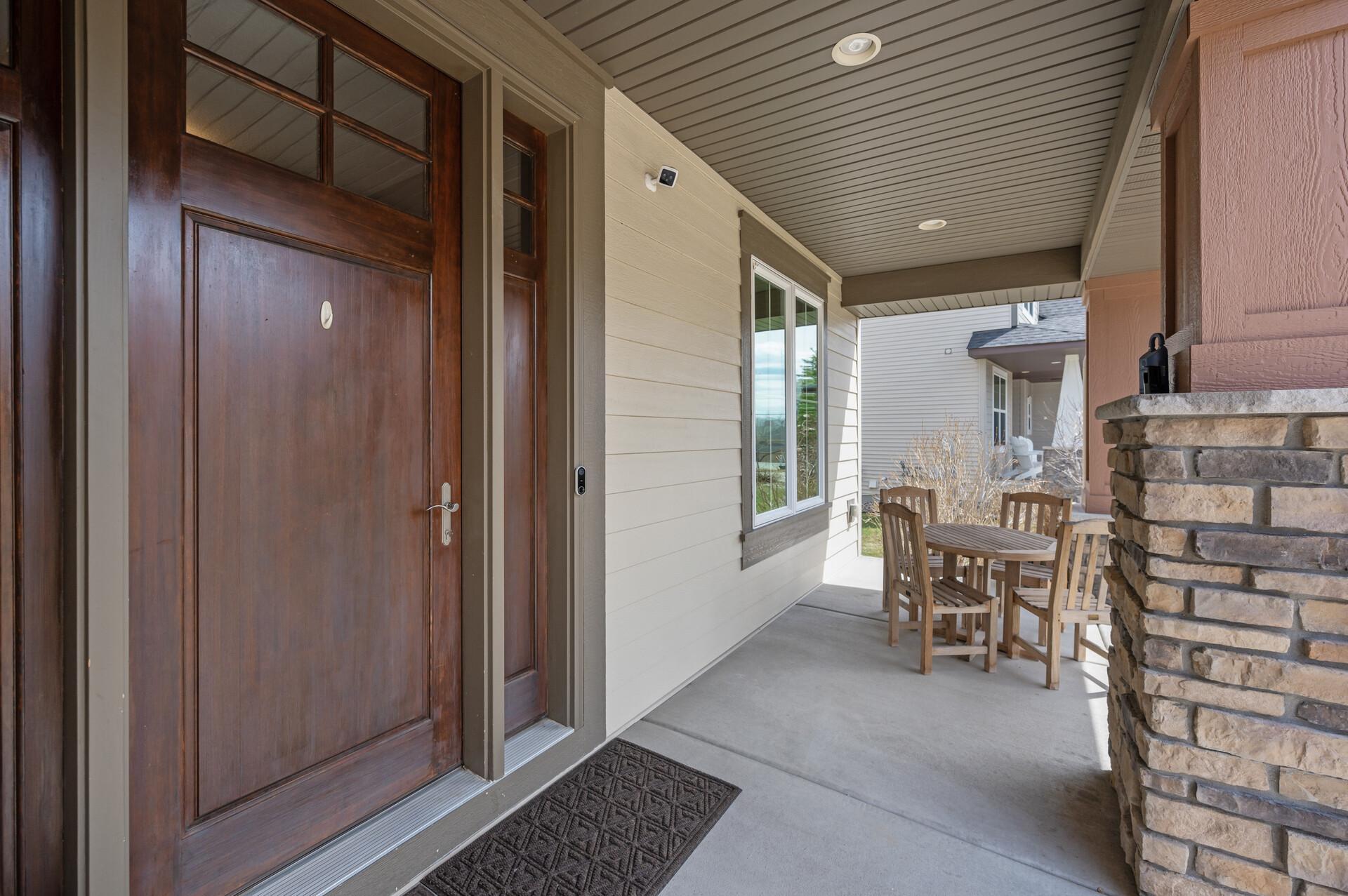 887 Pinetree Court