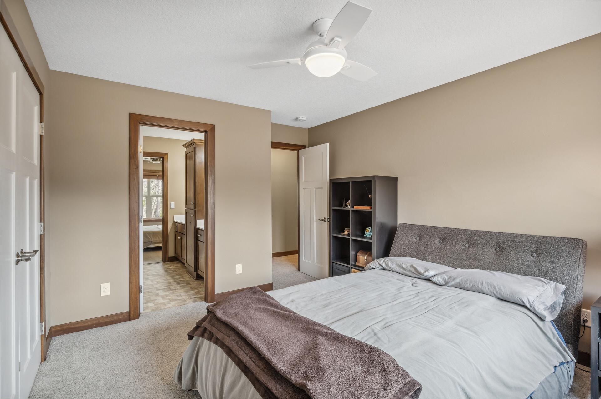 887 Pinetree Court