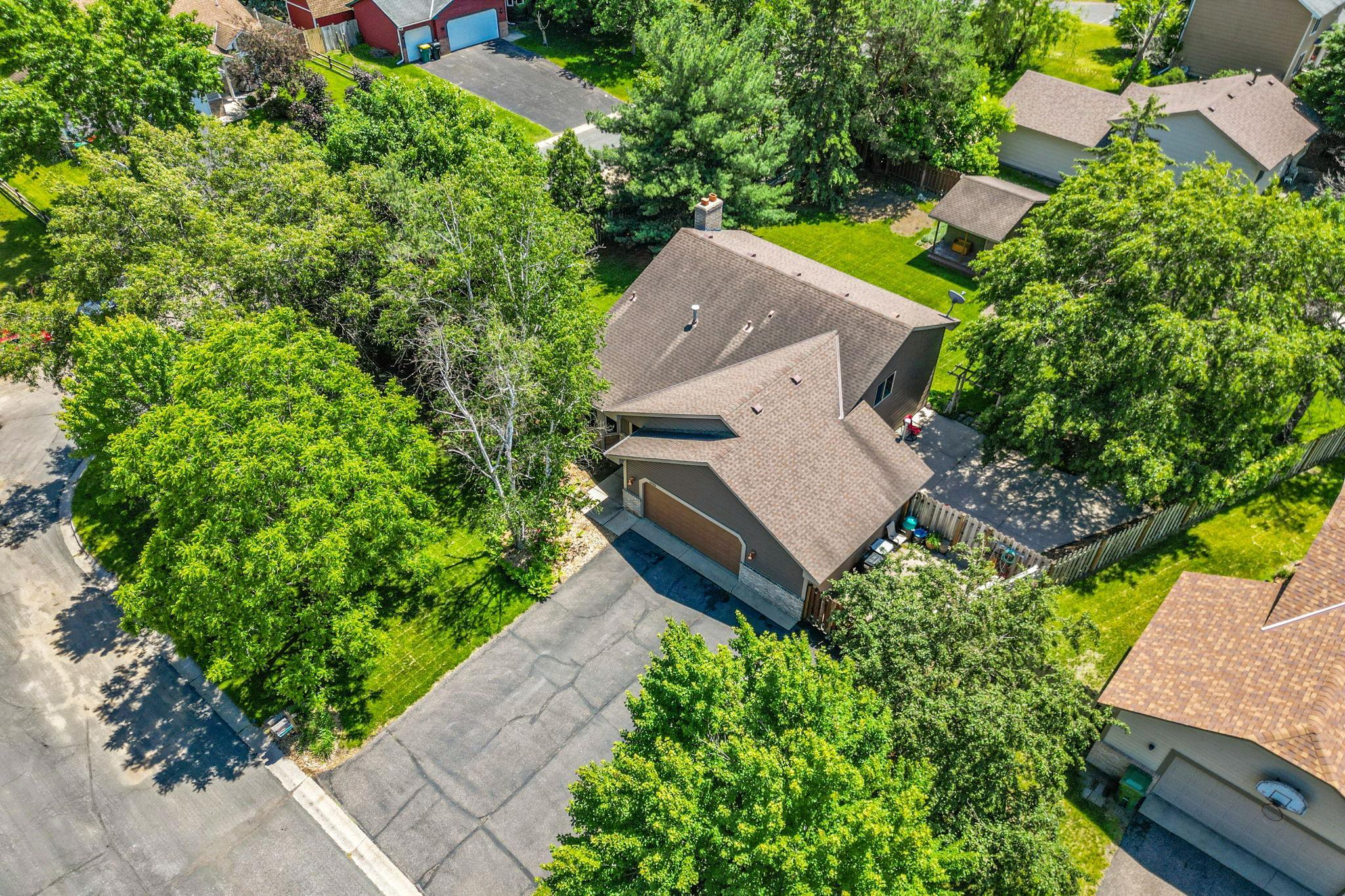 1096 138th Avenue NW