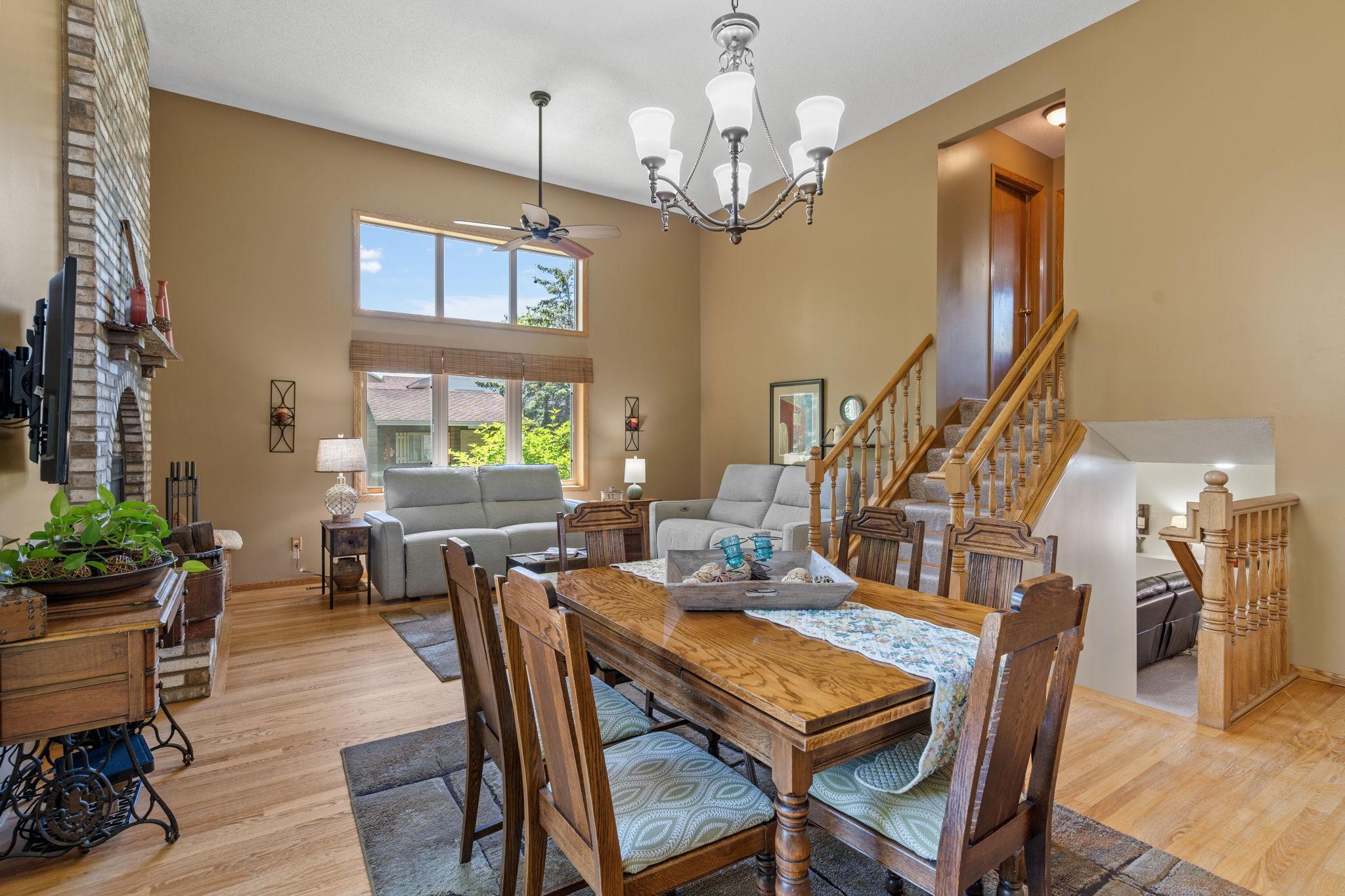 1096 138th Avenue NW