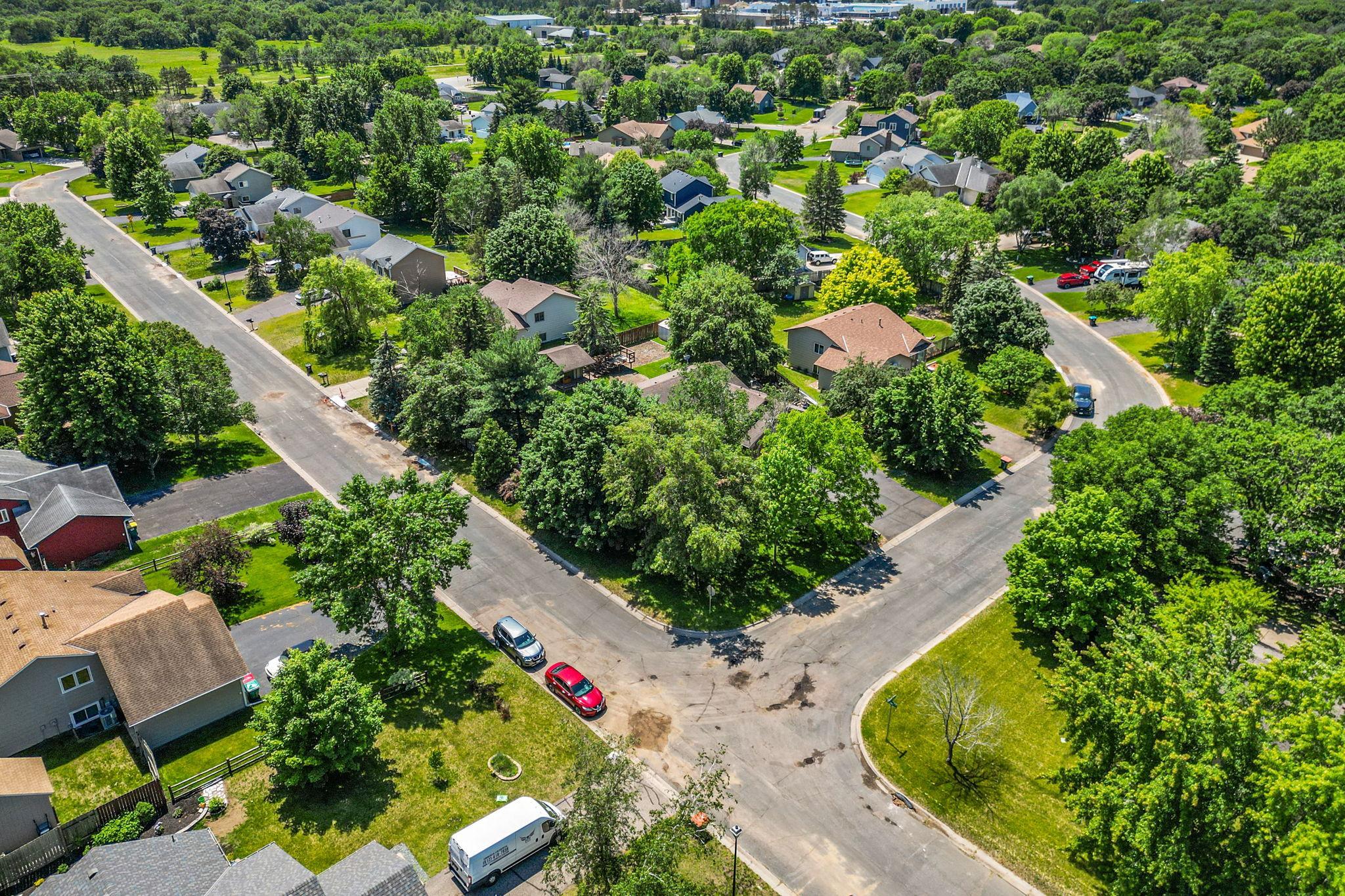 1096 138th Avenue NW