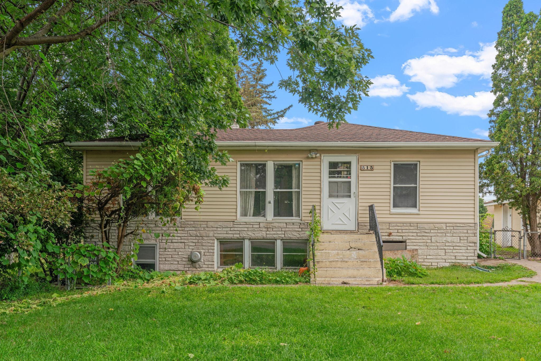 515 82nd Avenue NE