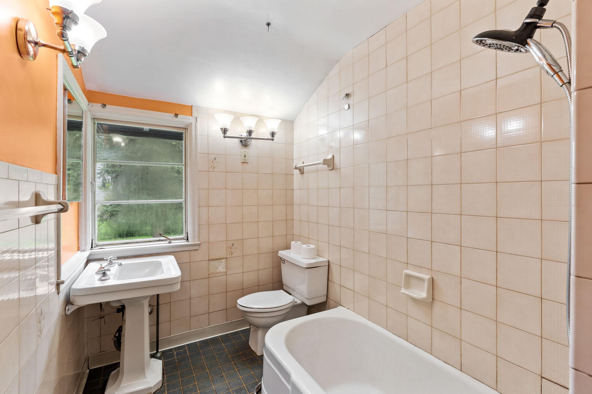 3984 Colorado Avenue S