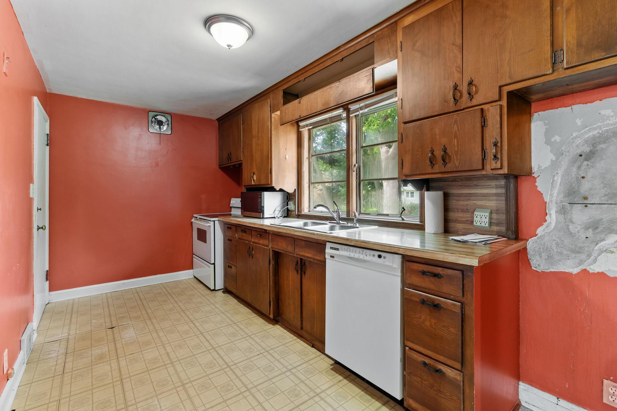 3984 Colorado Avenue S