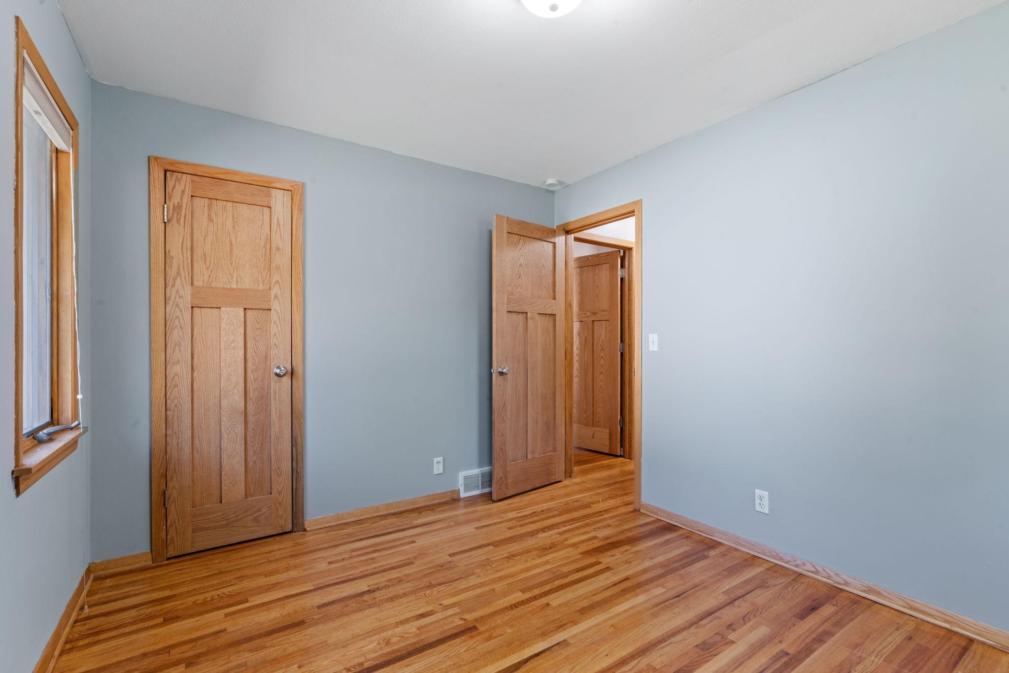 8742 Thomas Avenue S