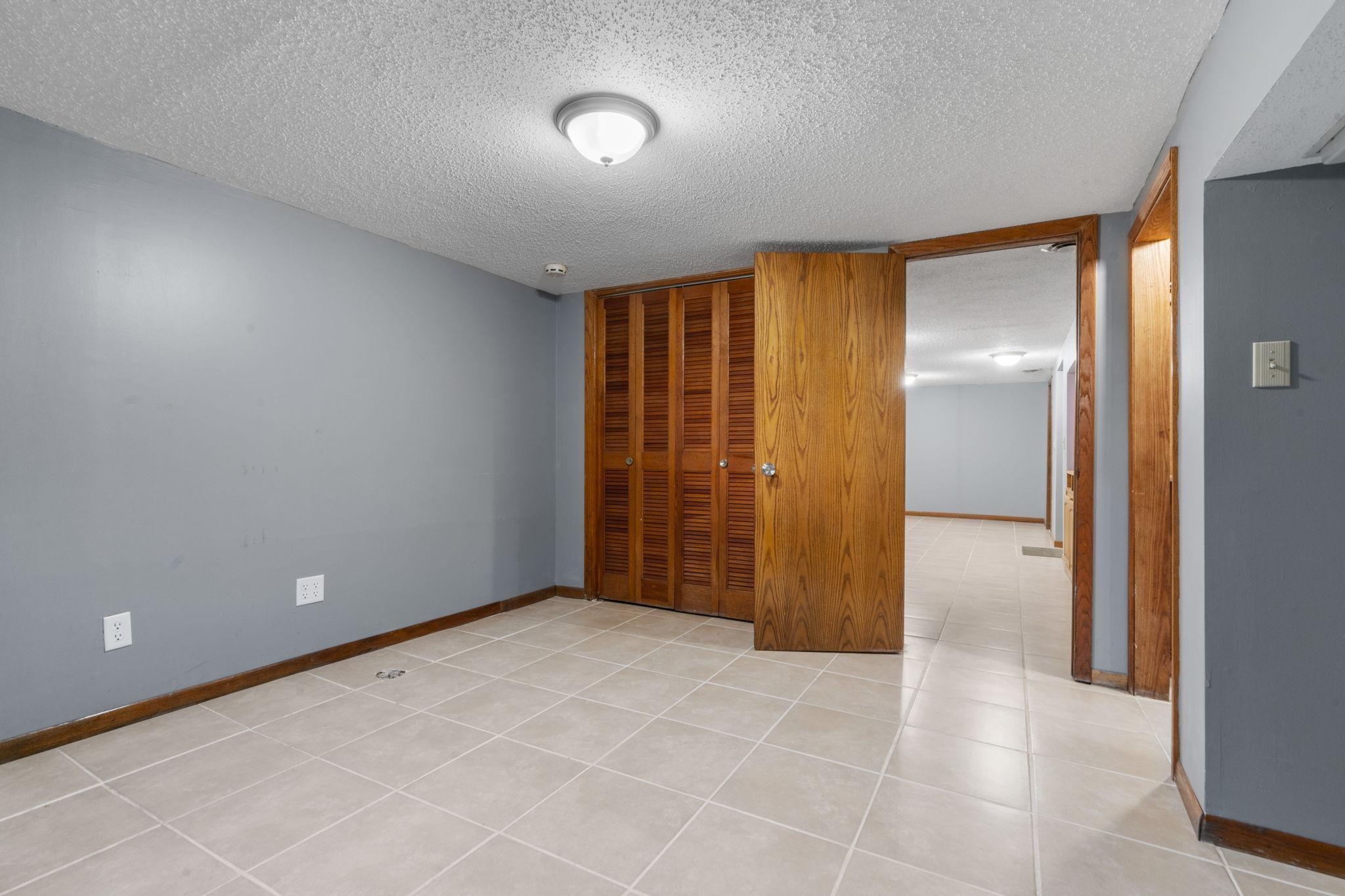 8742 Thomas Avenue S