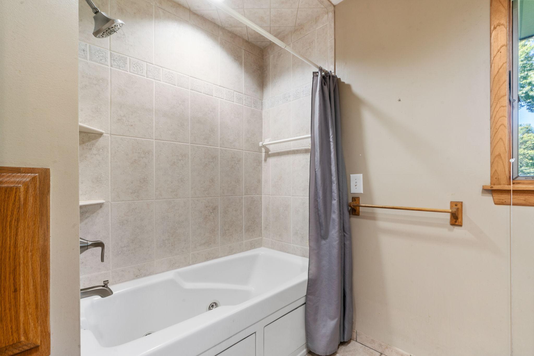 8742 Thomas Avenue S