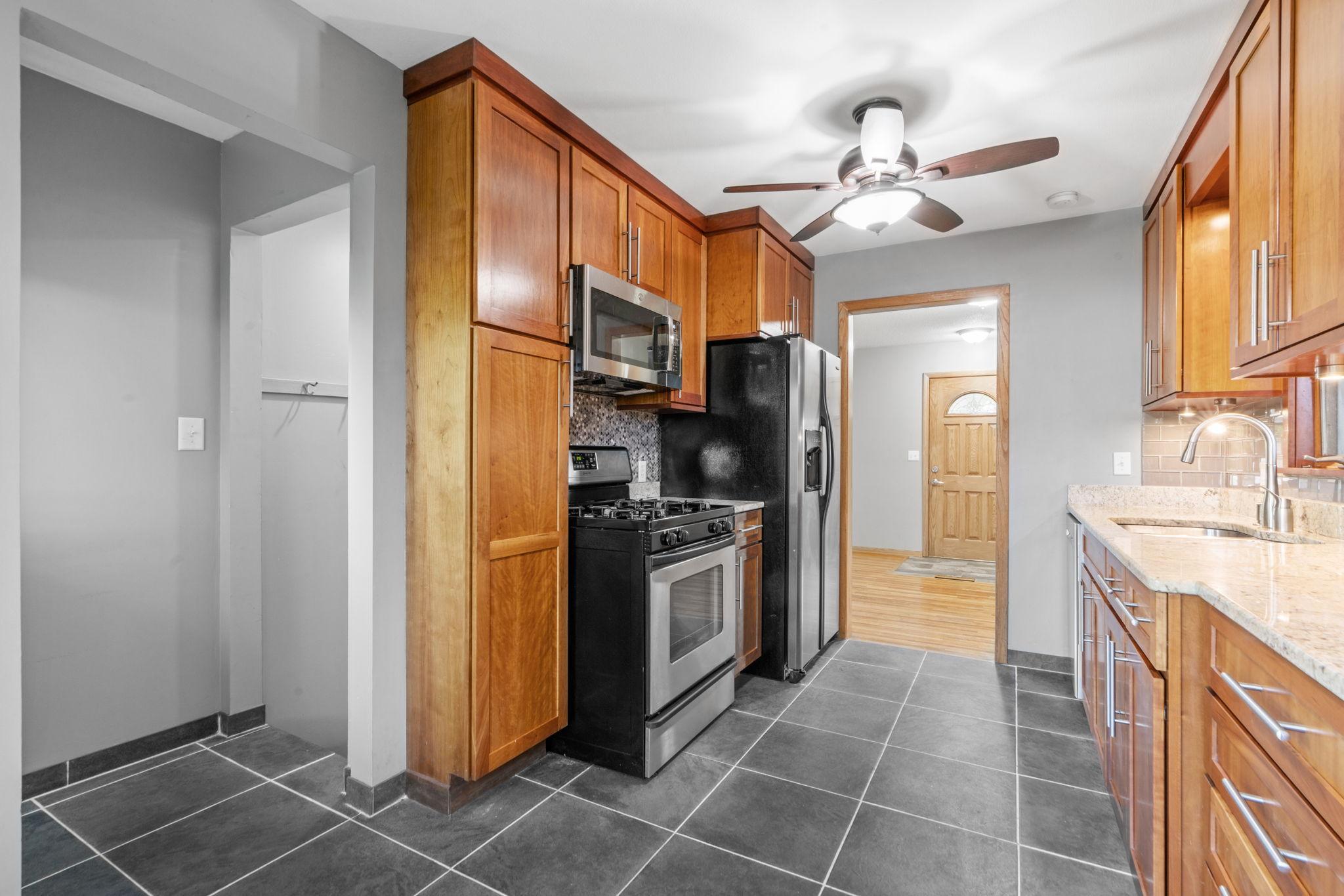 8742 Thomas Avenue S