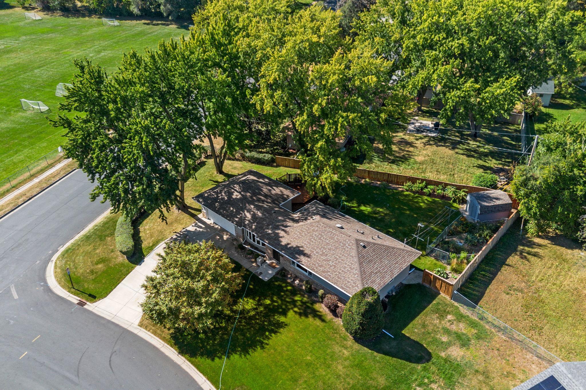 8742 Thomas Avenue S