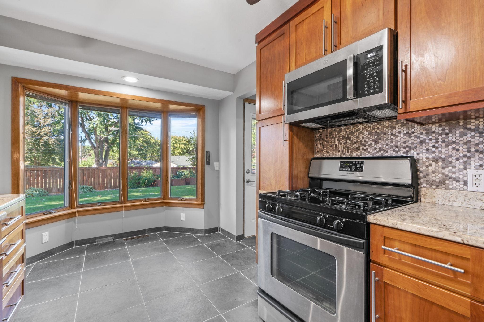 8742 Thomas Avenue S