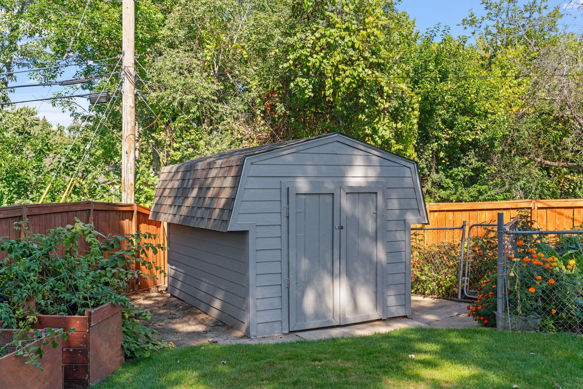 8742 Thomas Avenue S