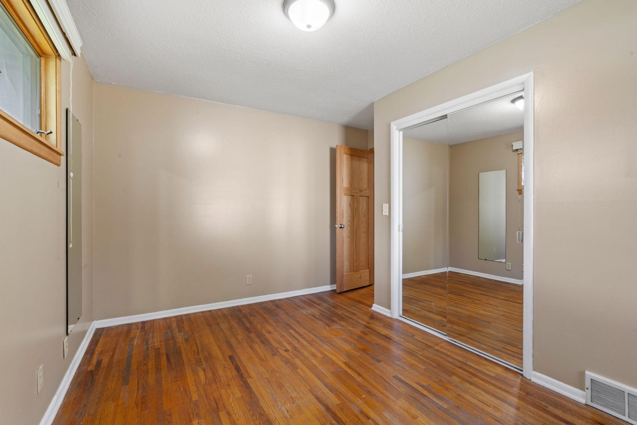 8742 Thomas Avenue S