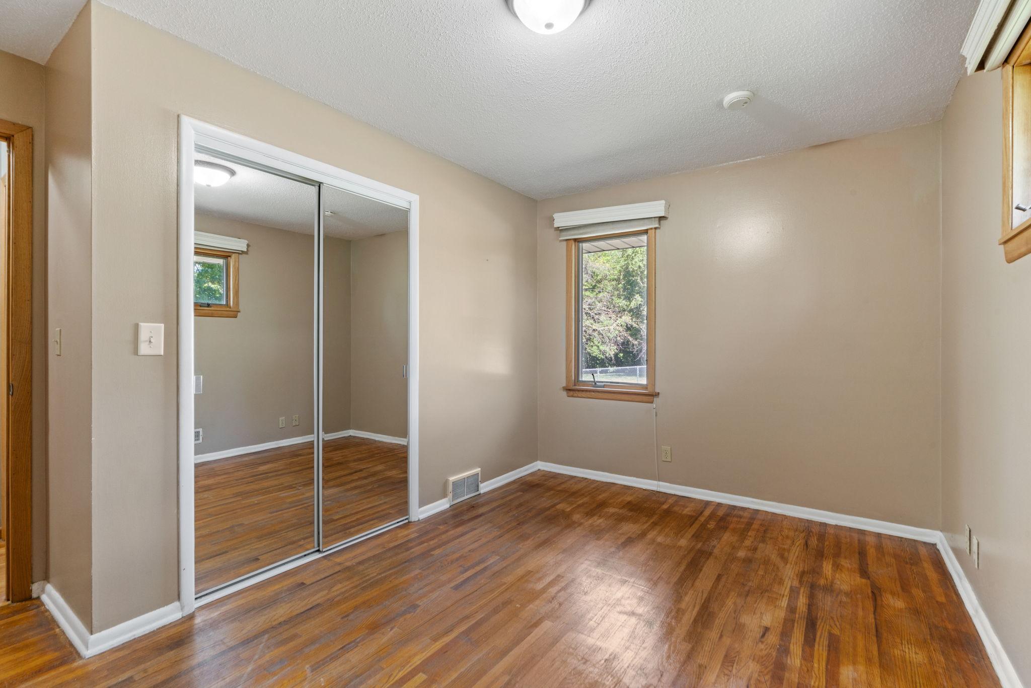 8742 Thomas Avenue S