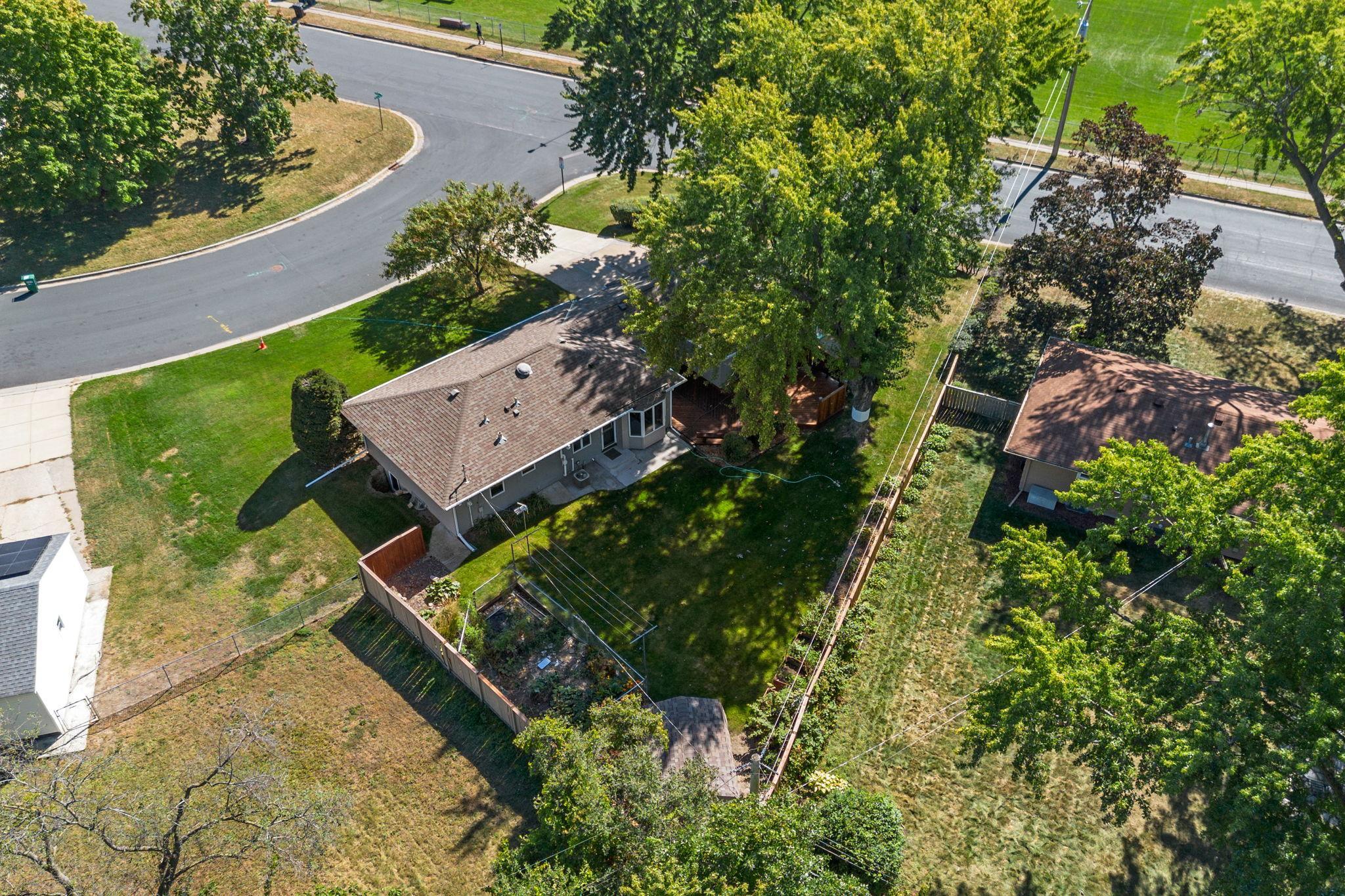 8742 Thomas Avenue S