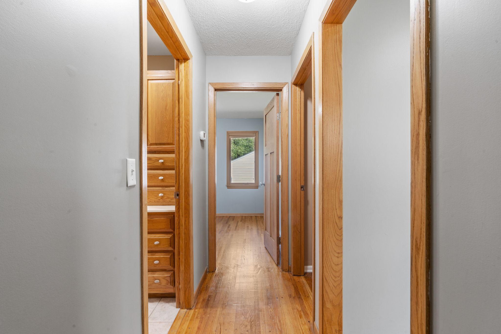 8742 Thomas Avenue S