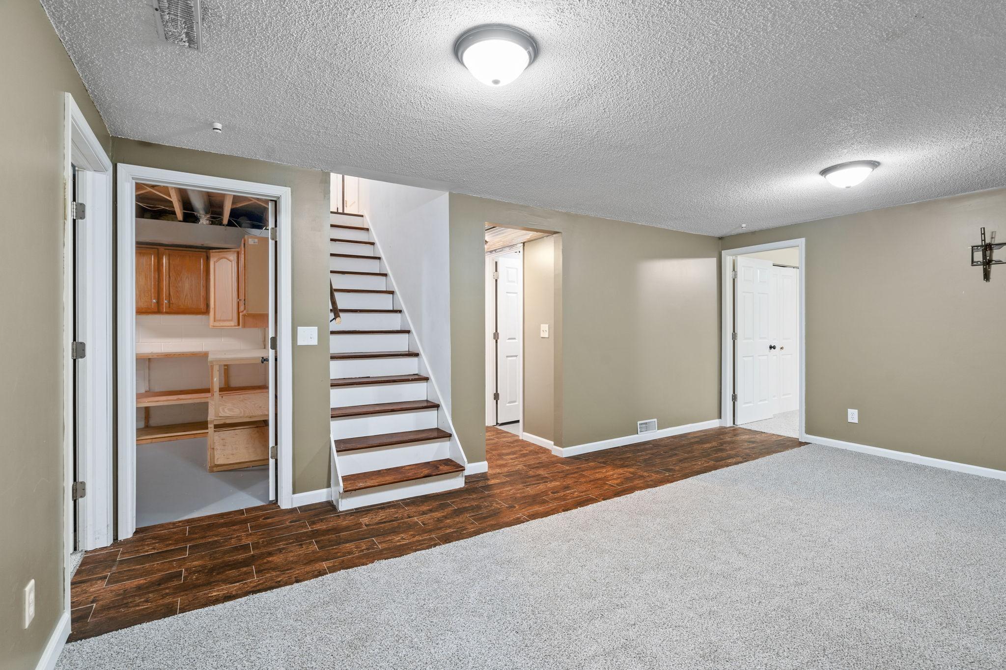 734 Quincy Street NE