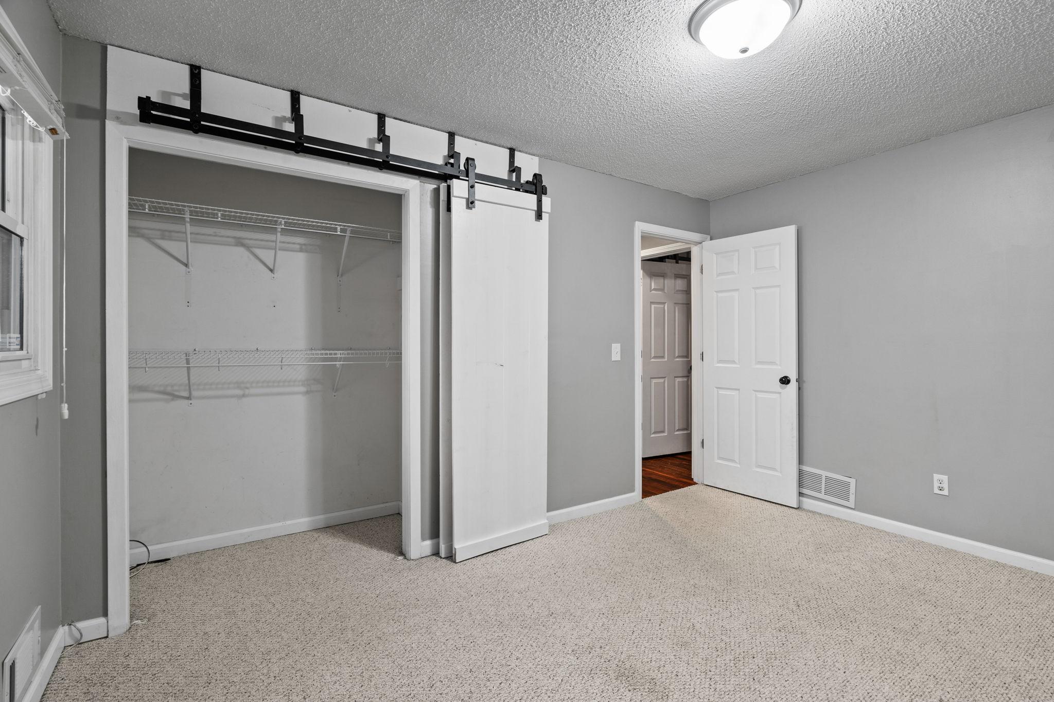 734 Quincy Street NE