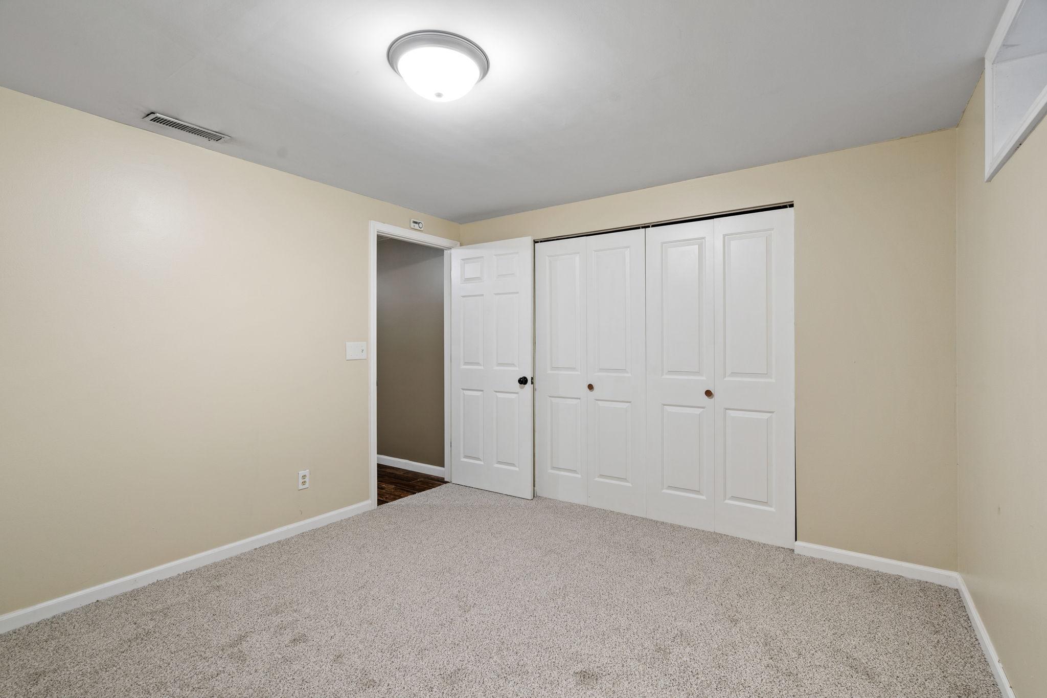 734 Quincy Street NE