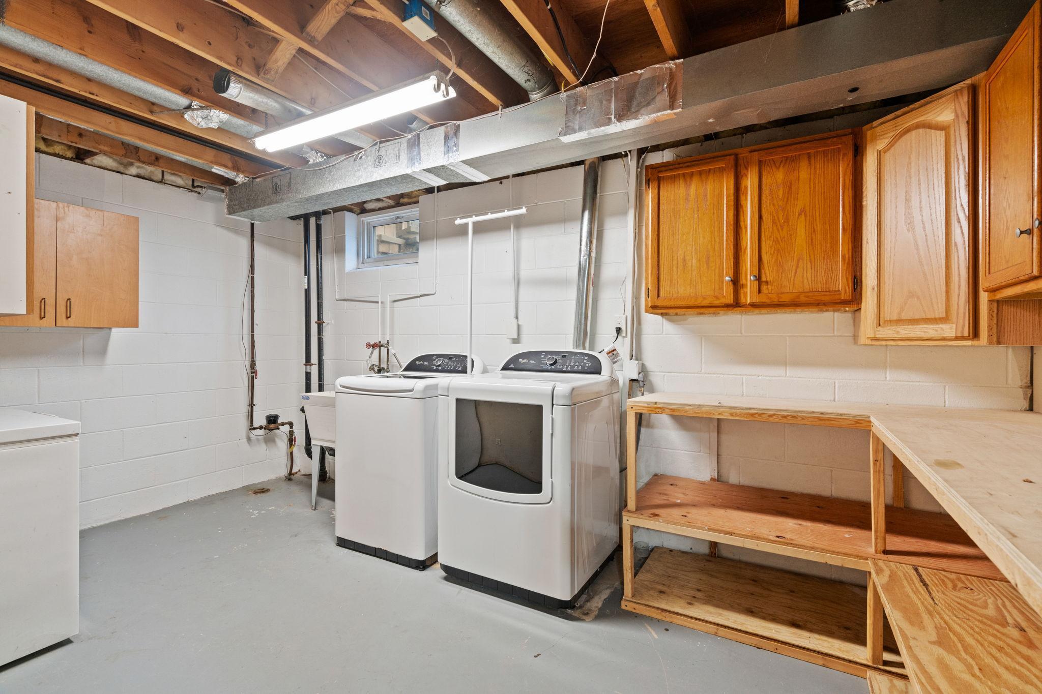 734 Quincy Street NE