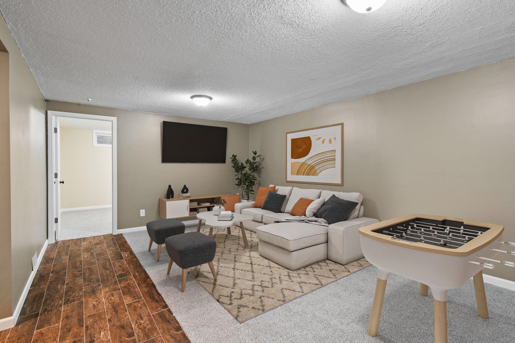 734 Quincy Street NE