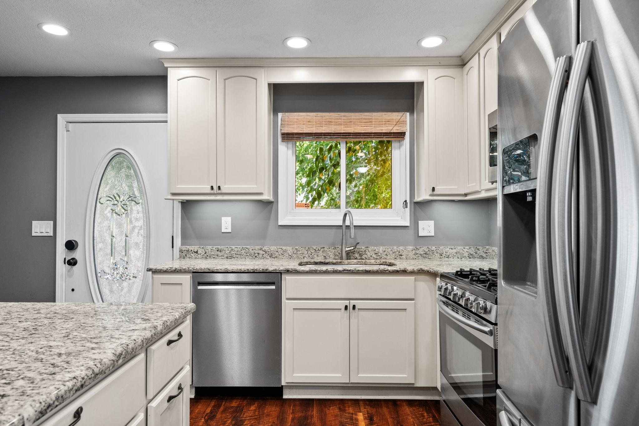 734 Quincy Street NE