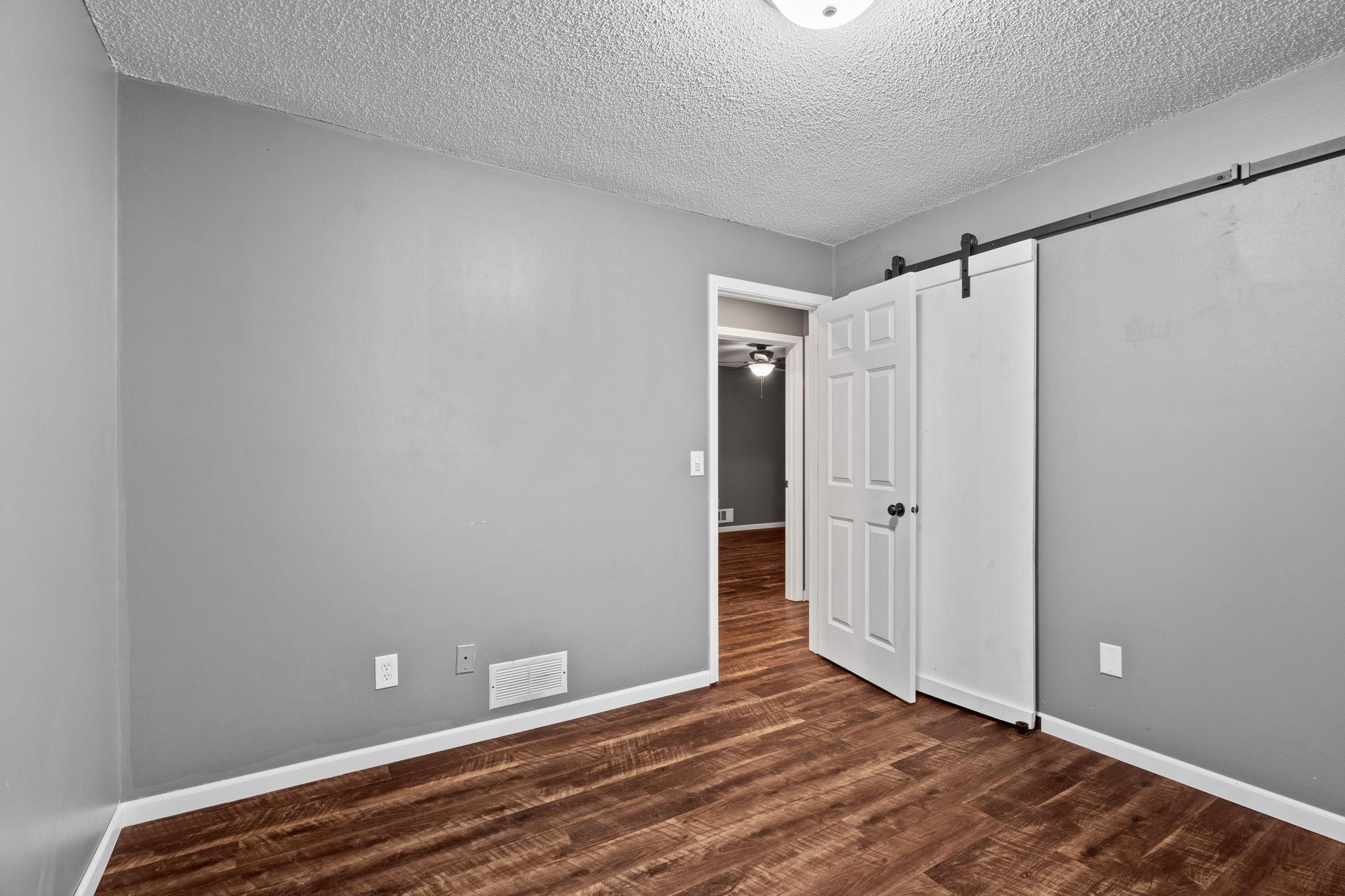 734 Quincy Street NE