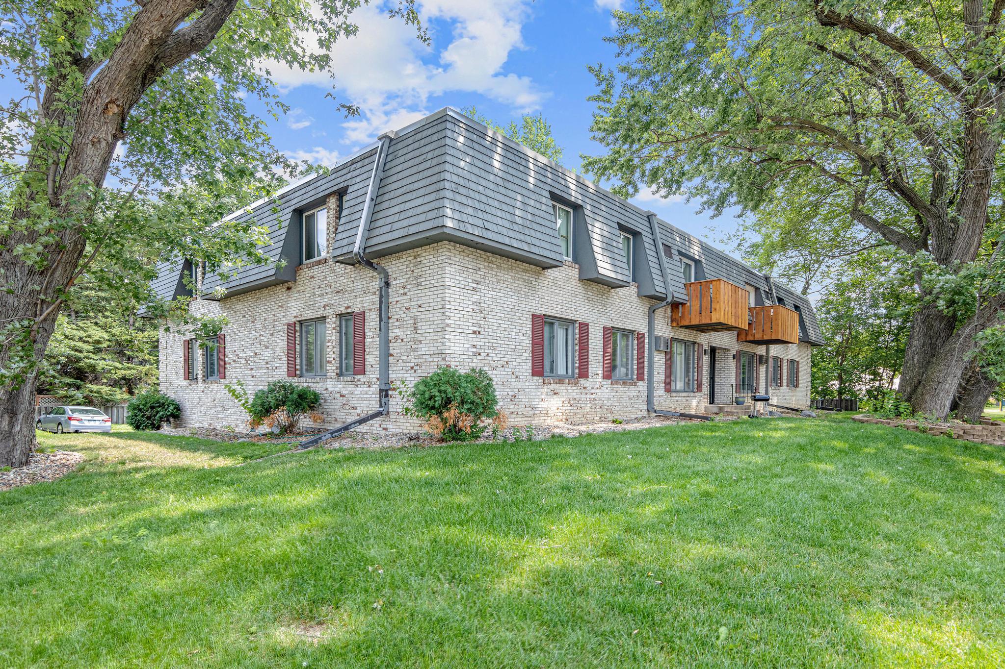 6901 Penn Avenue S Unit: 202