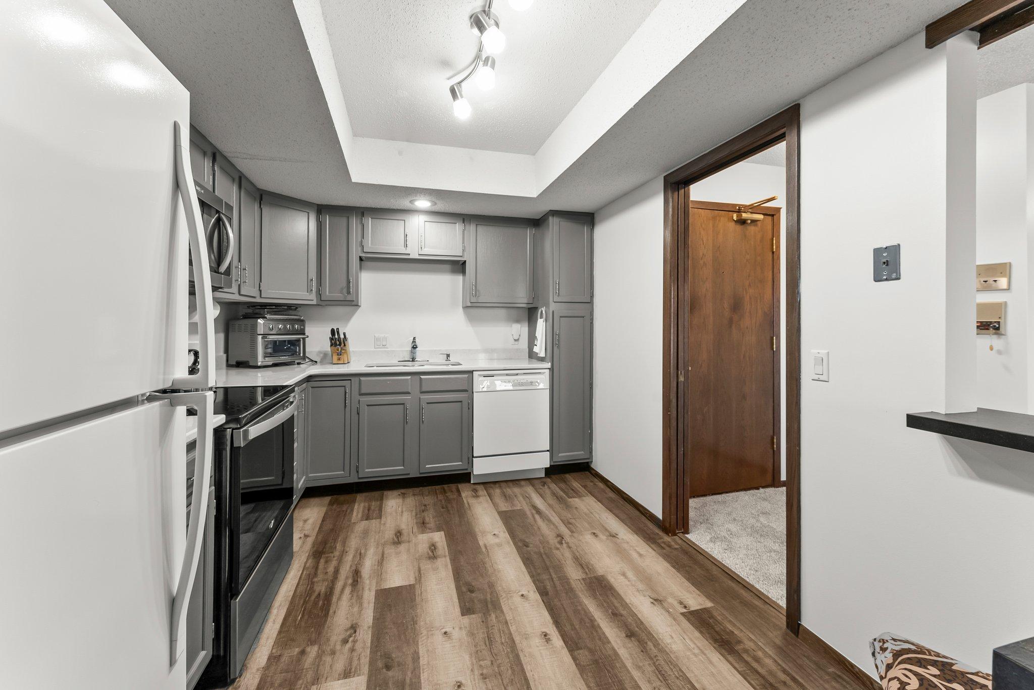 4710 58th Avenue N Unit: 310