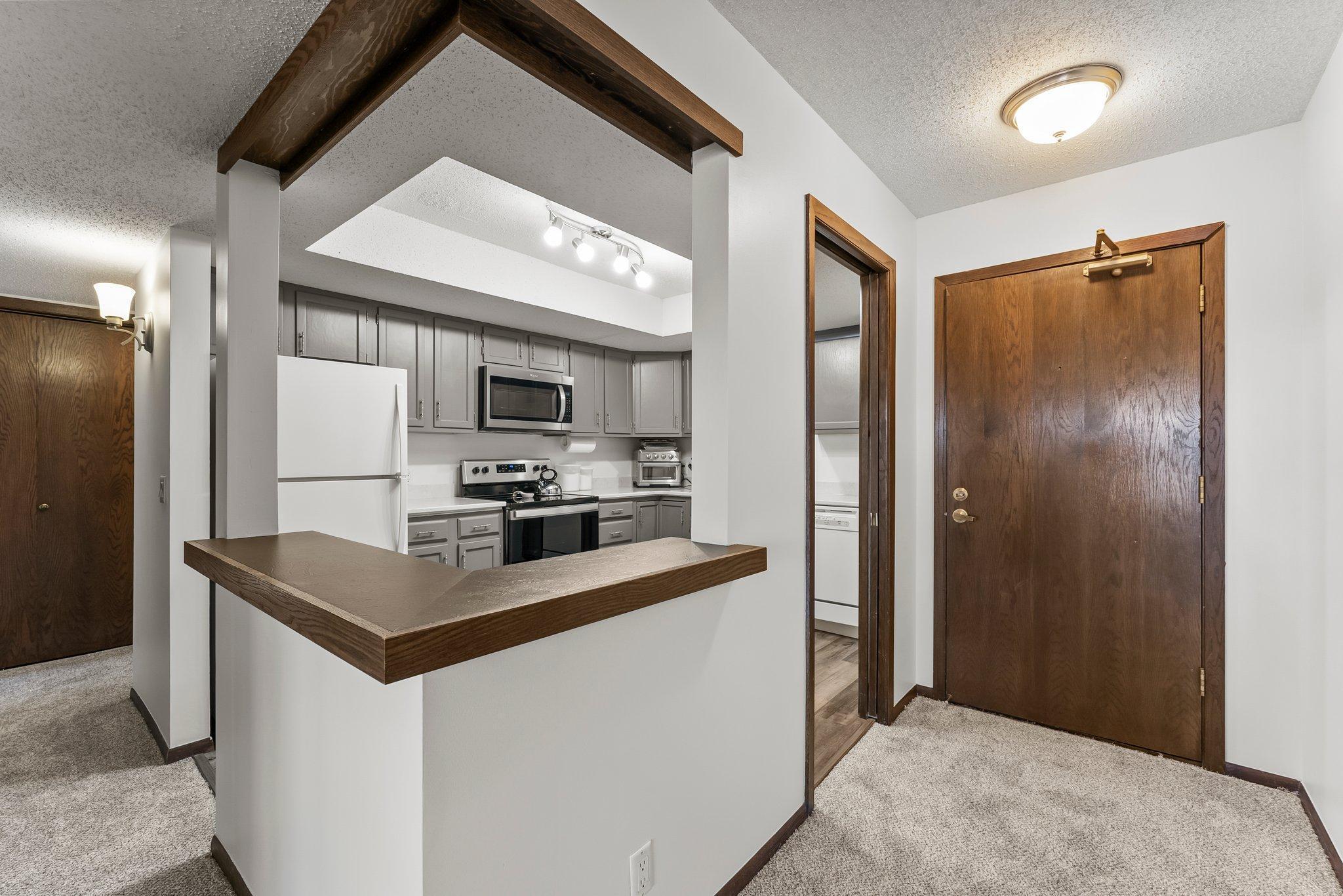 4710 58th Avenue N Unit: 310