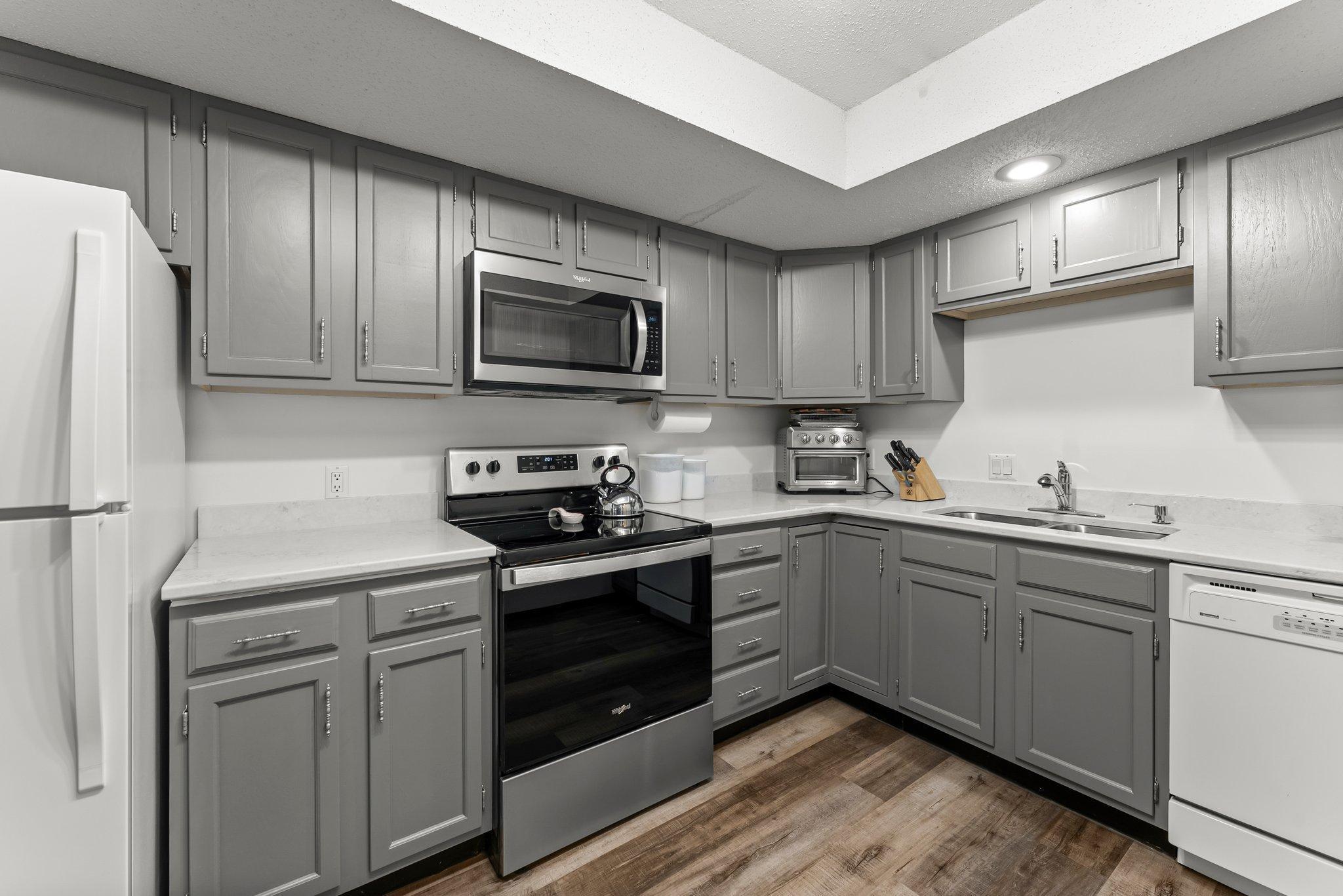 4710 58th Avenue N Unit: 310