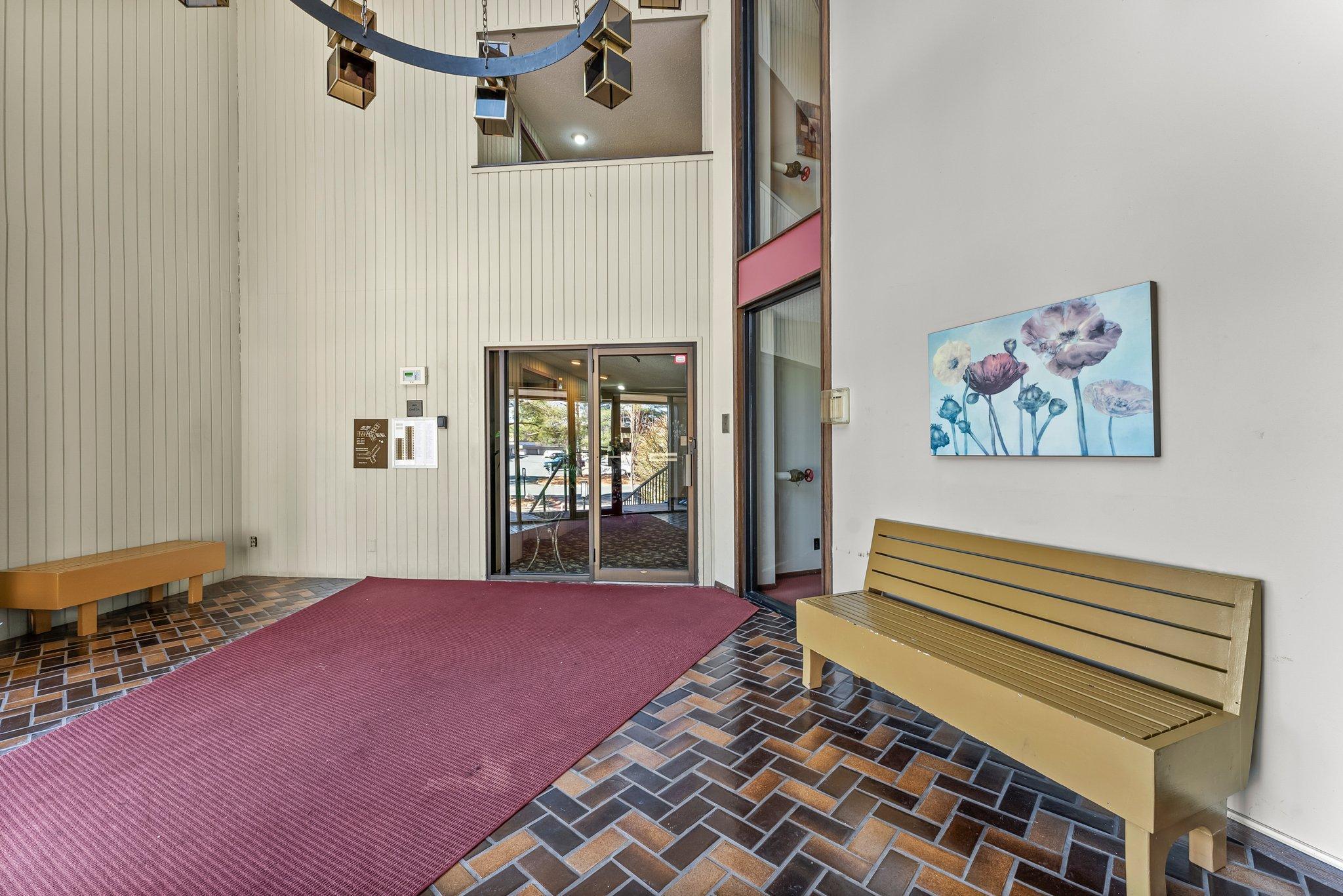 4710 58th Avenue N Unit: 310