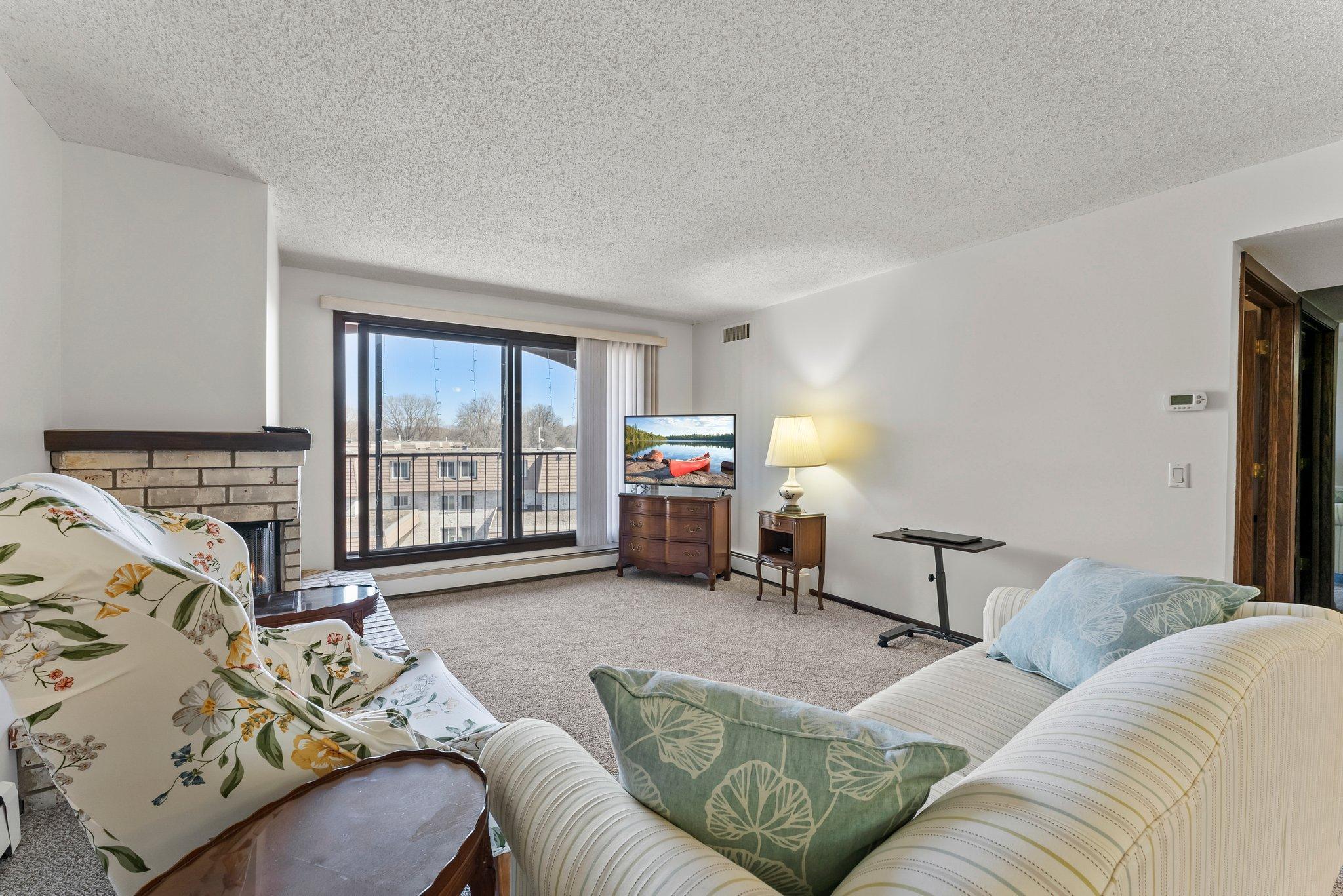 4710 58th Avenue N Unit: 310