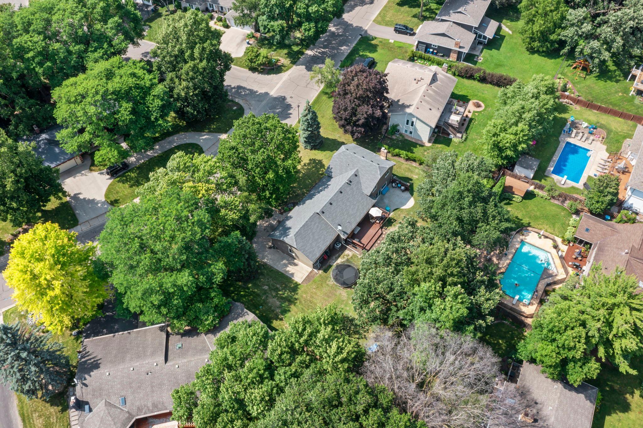 2680 Holly Lane N