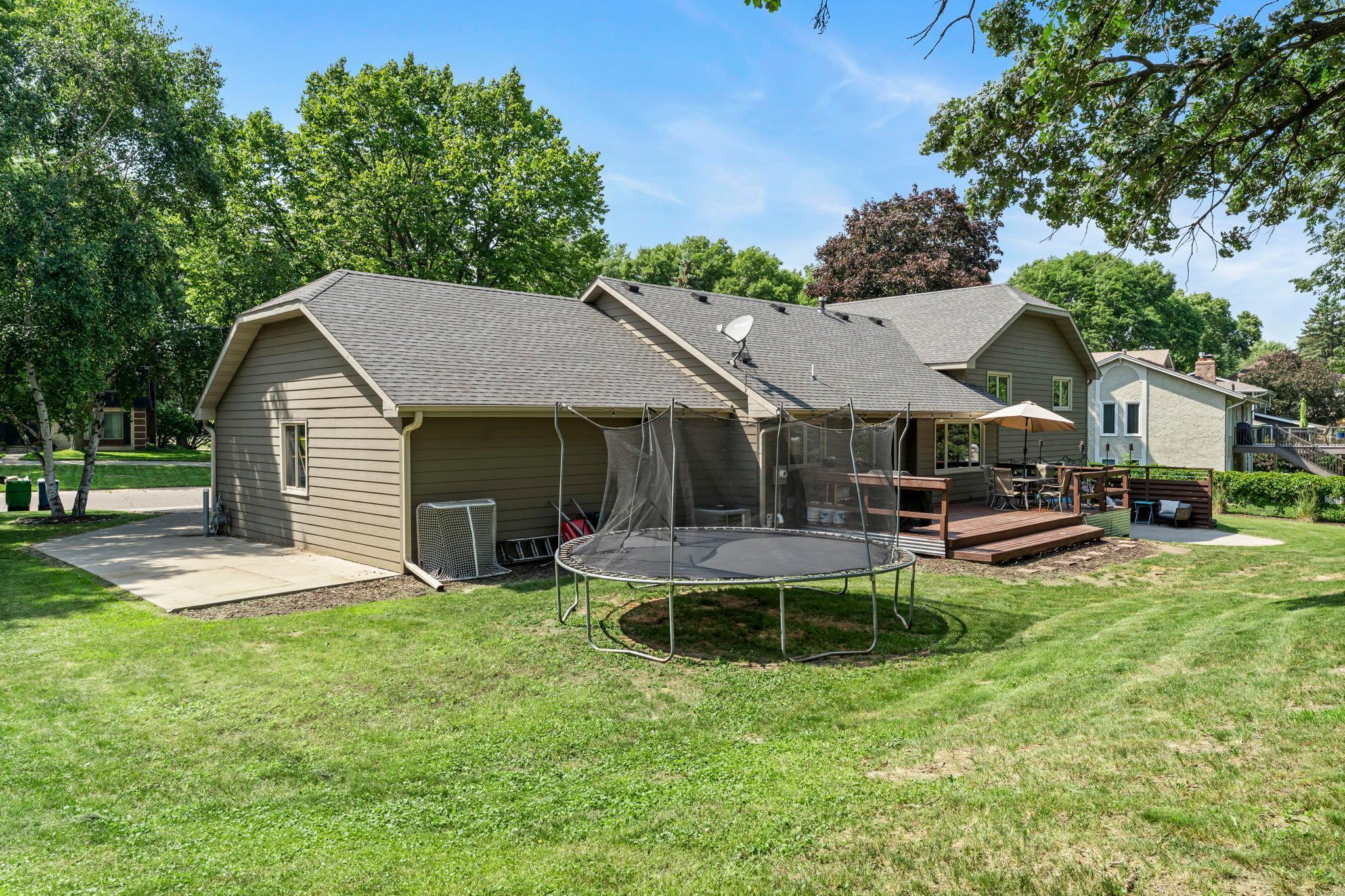 2680 Holly Lane N