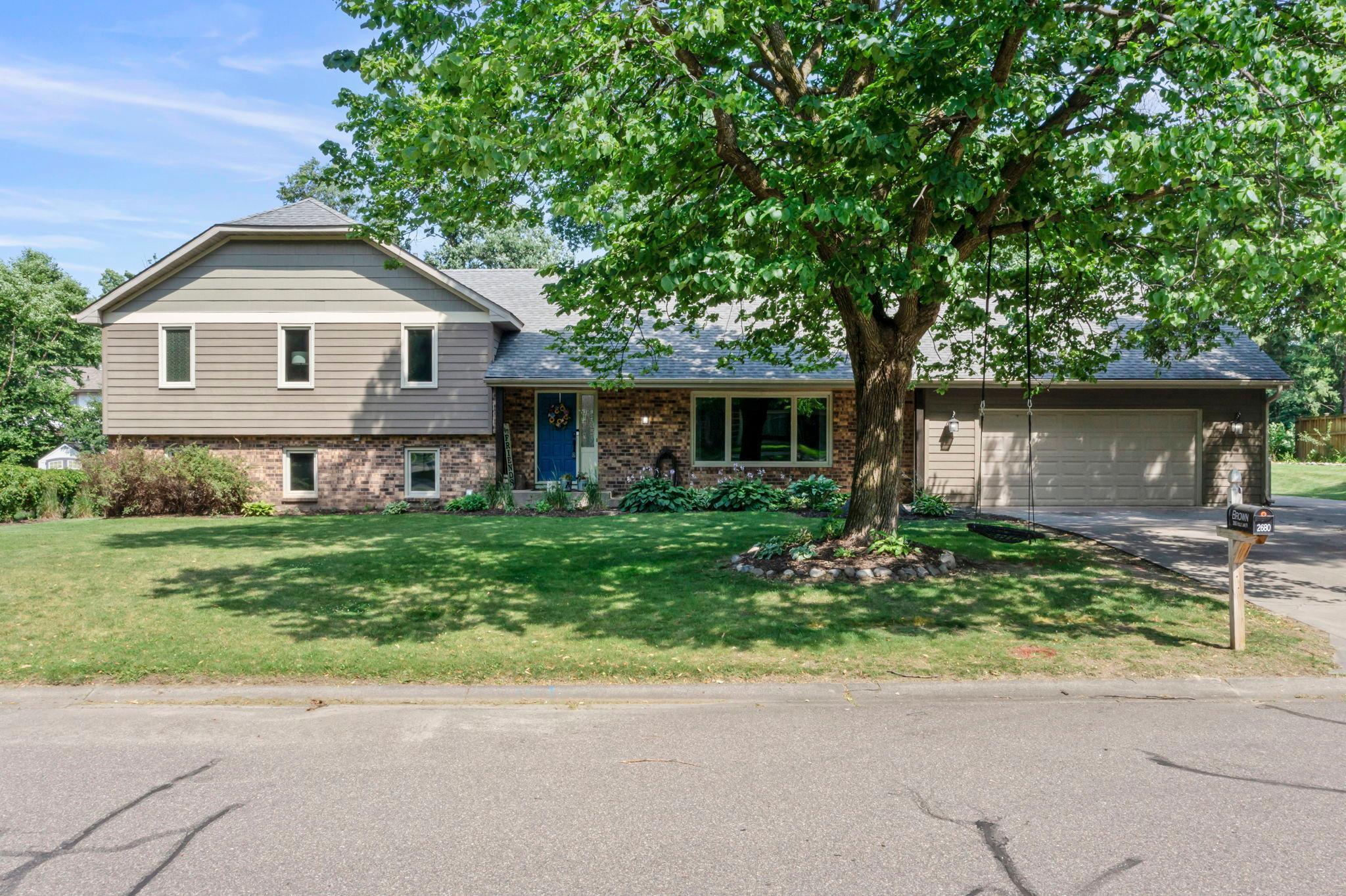 2680 Holly Lane N
