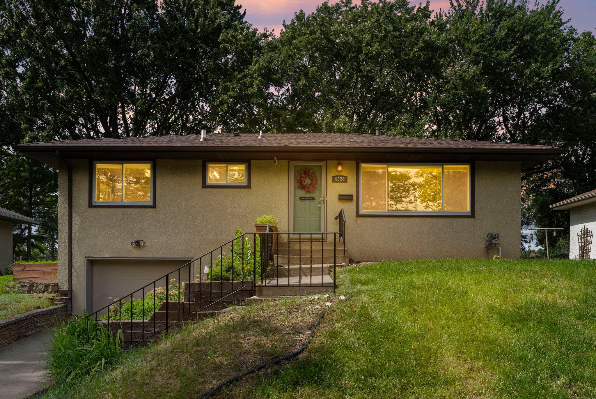 4324 Royce Street NE