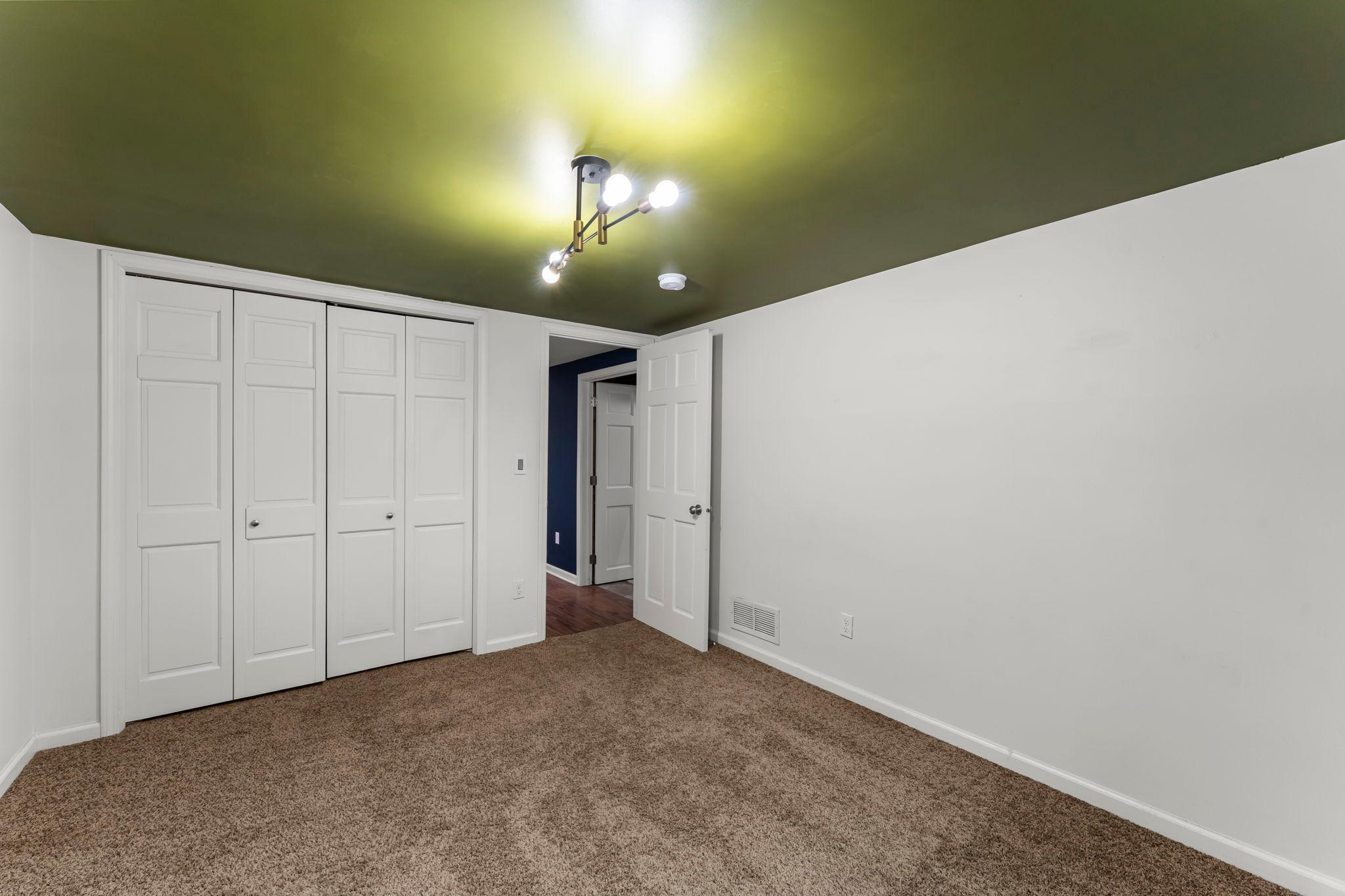 4324 Royce Street NE