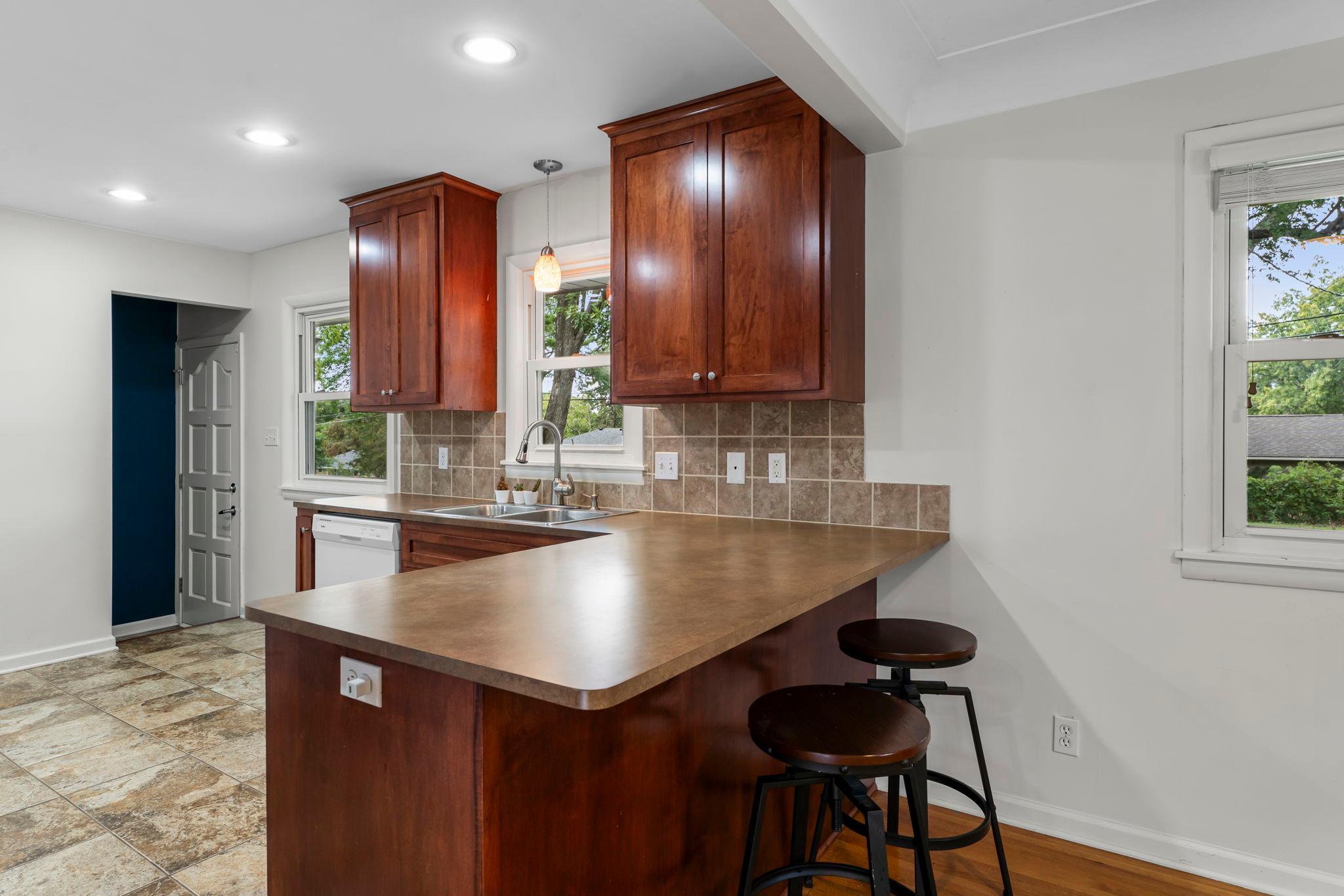 4324 Royce Street NE