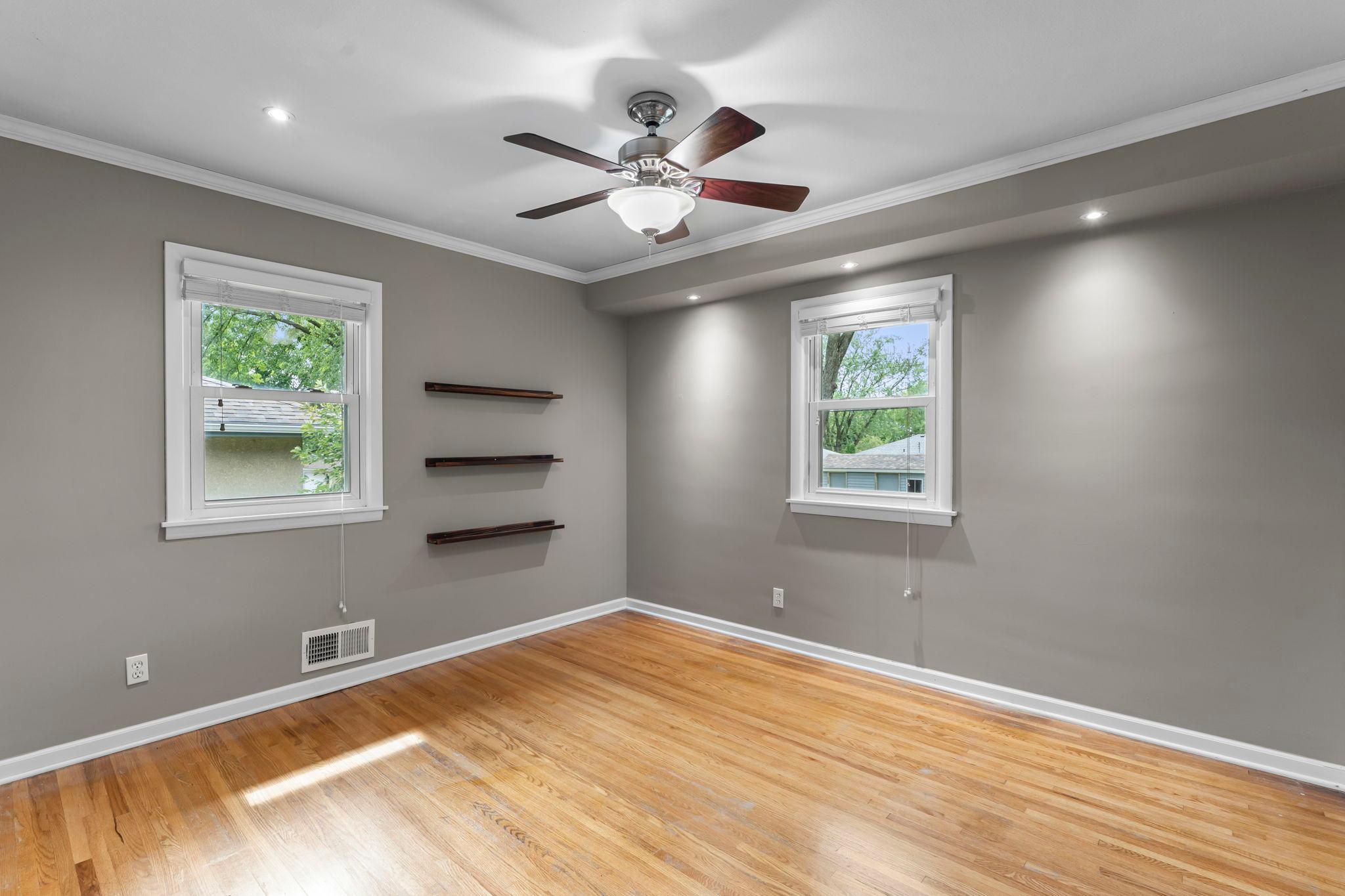 4324 Royce Street NE