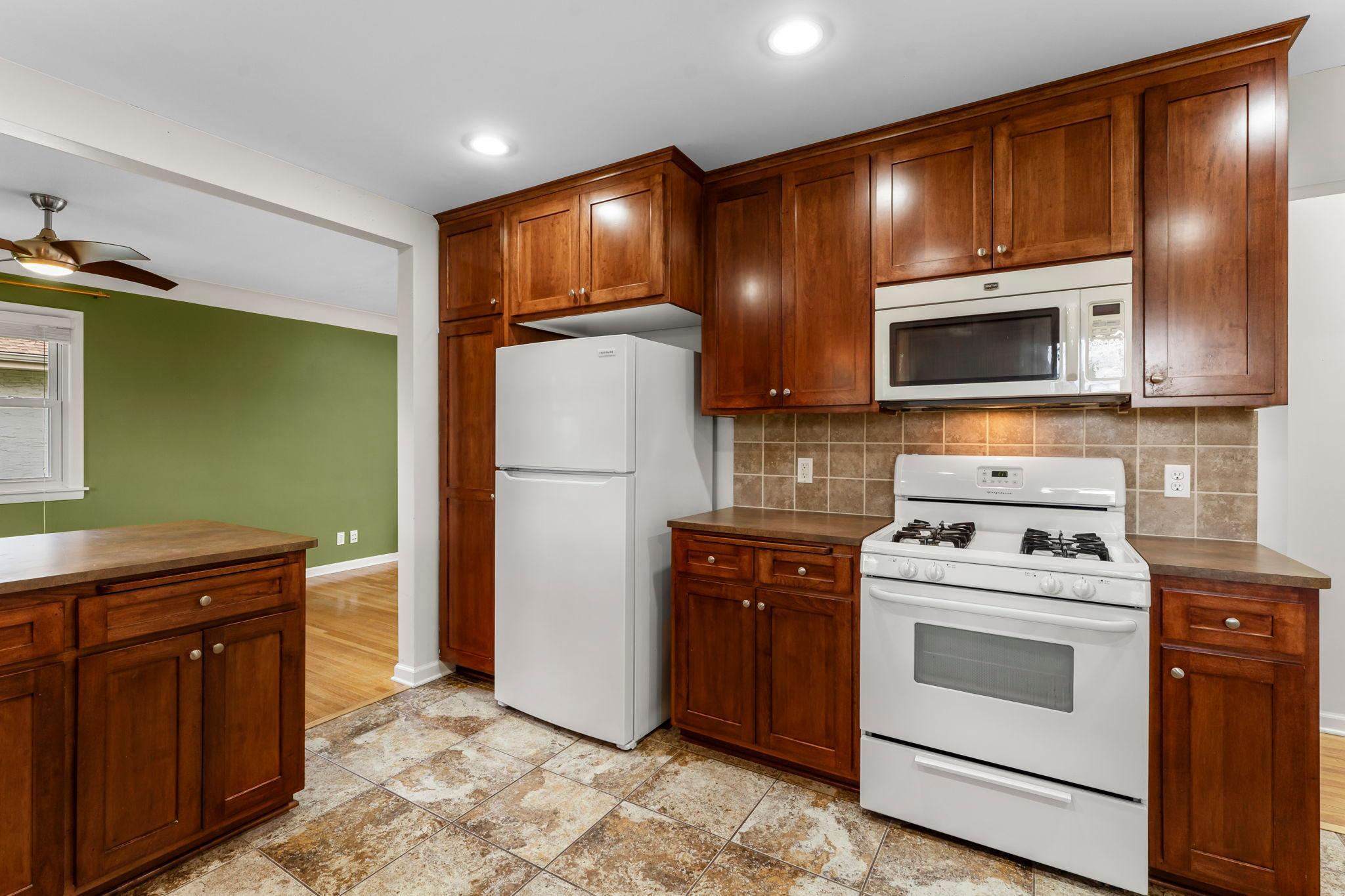 4324 Royce Street NE