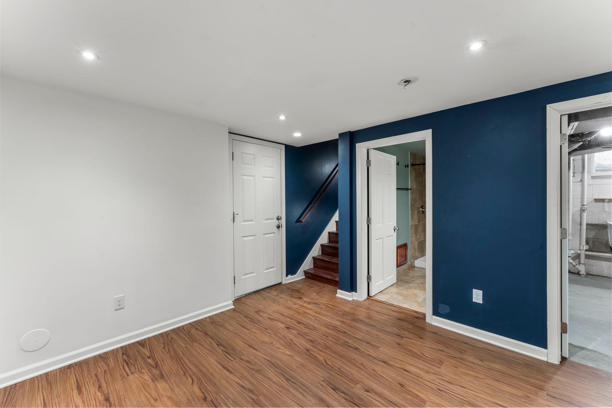 4324 Royce Street NE