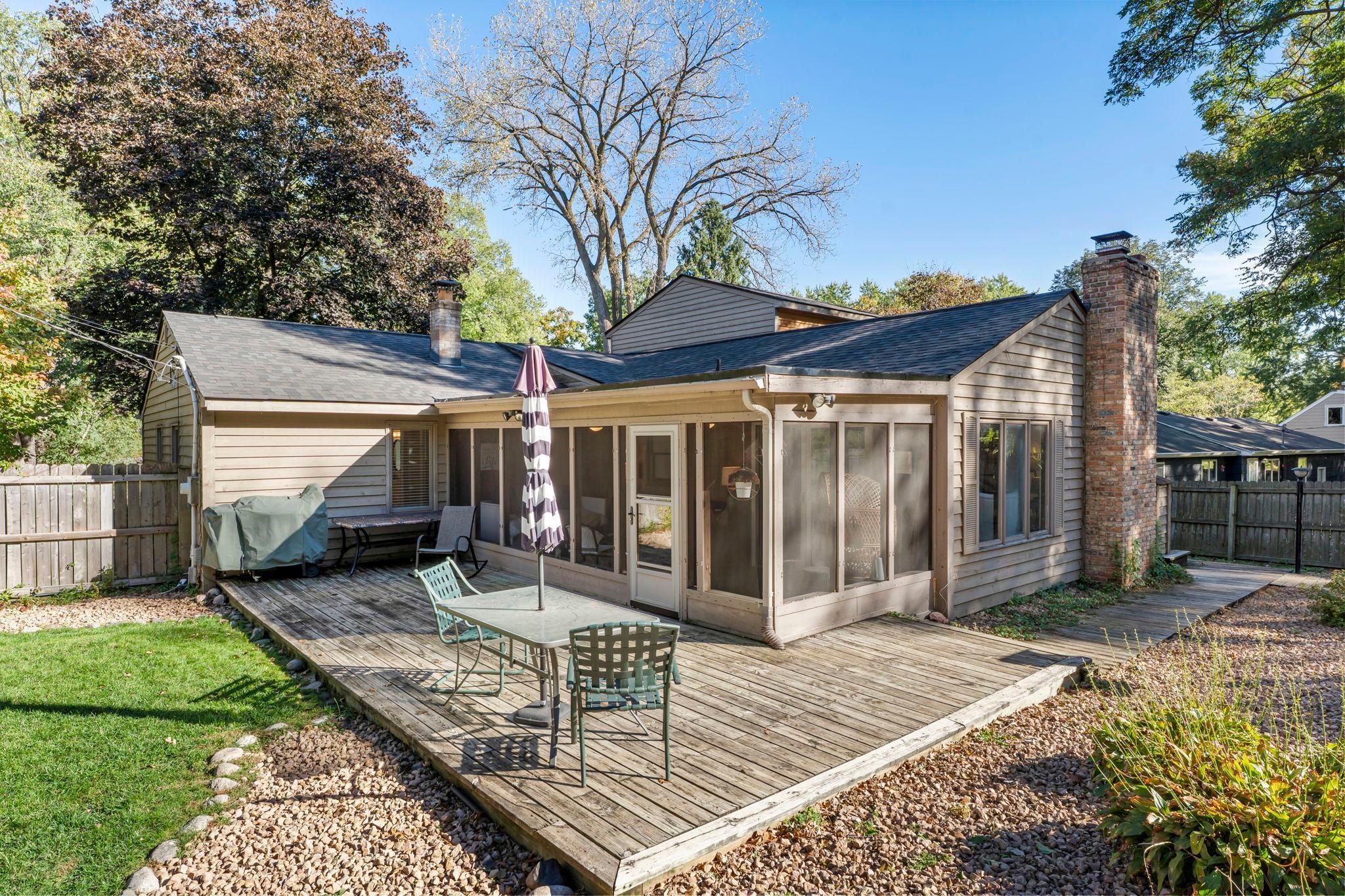 4848 Arlington Drive