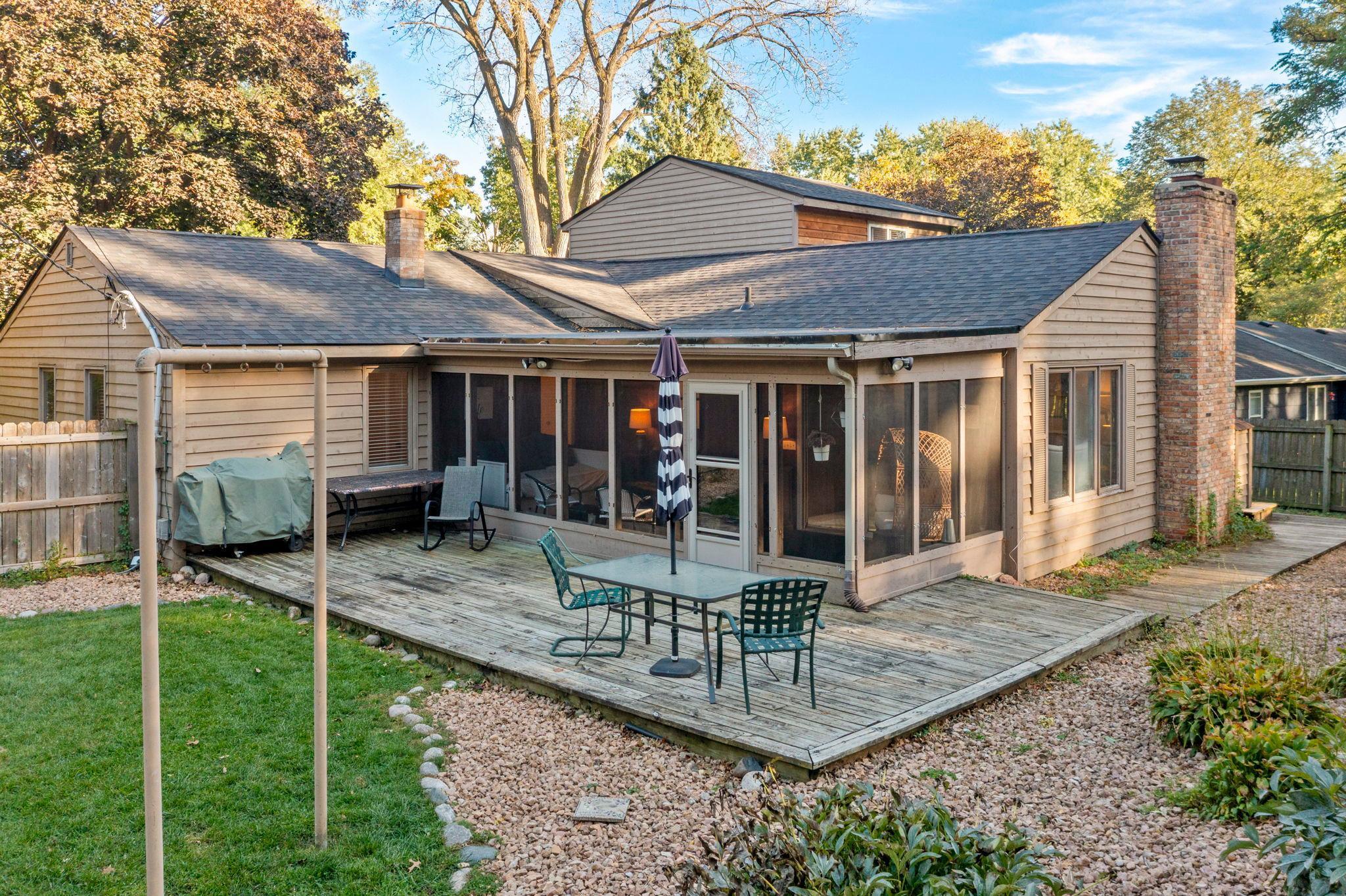 4848 Arlington Drive