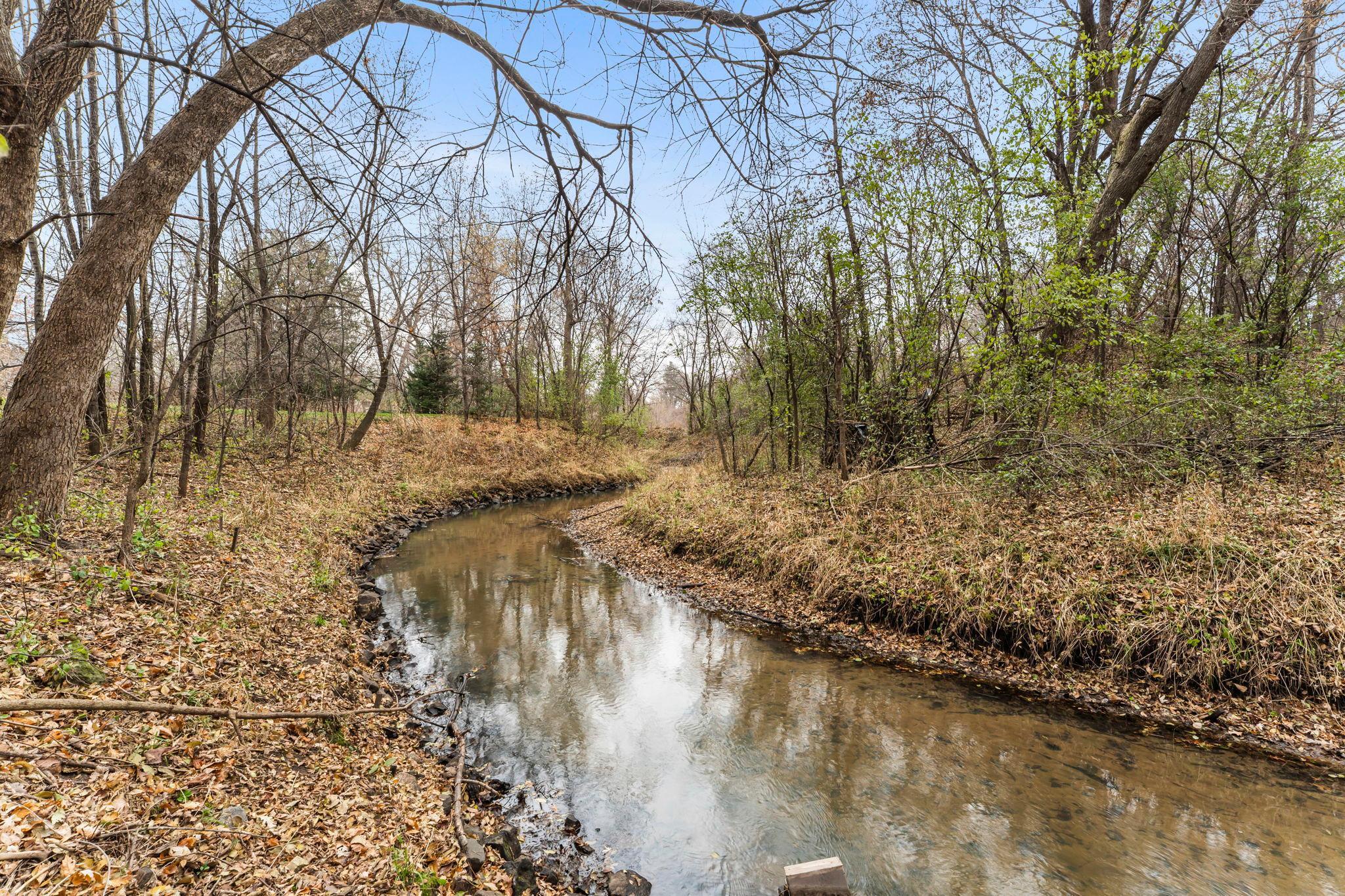 633 Sand Creek Drive NW