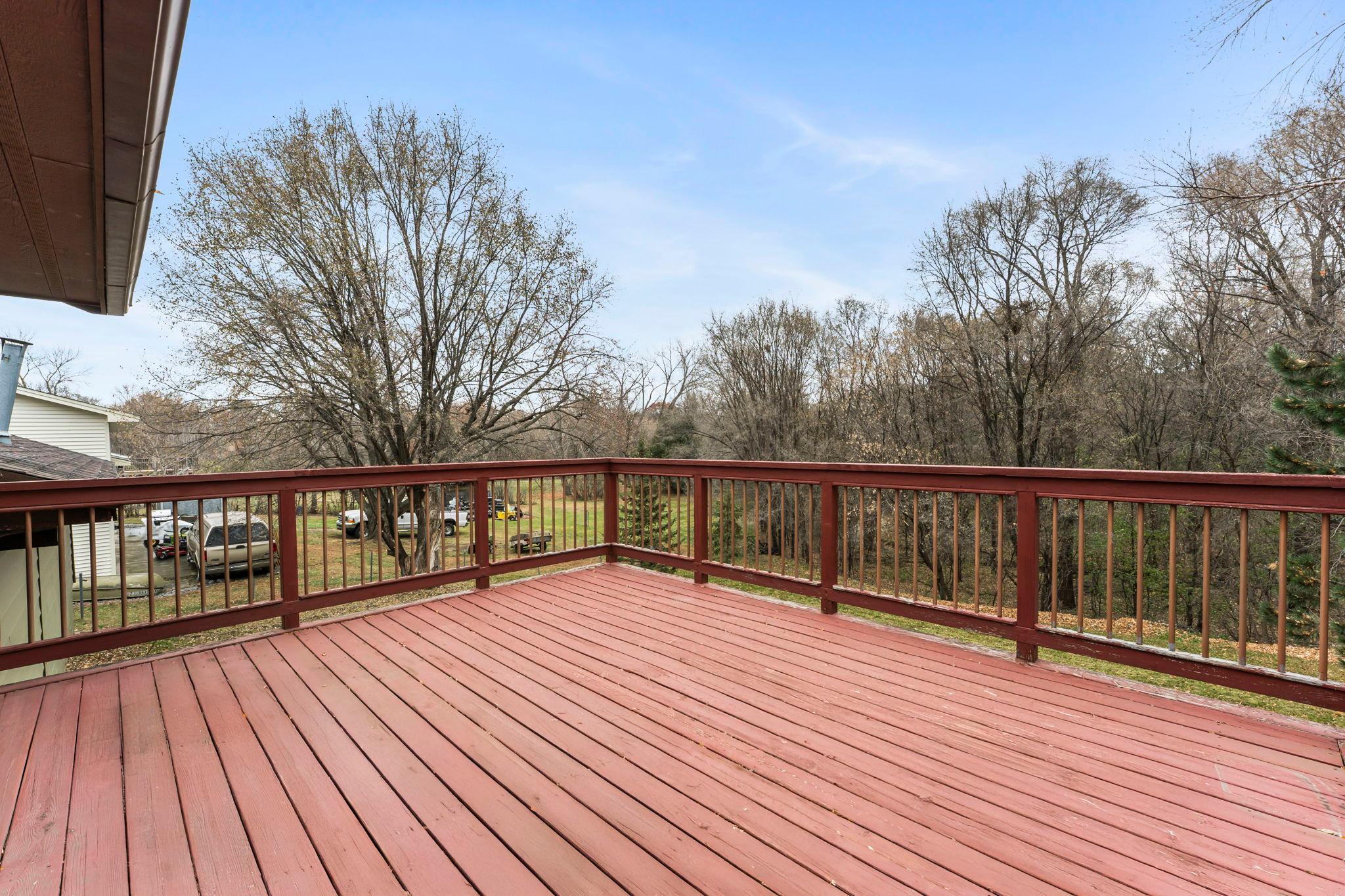 633 Sand Creek Drive NW