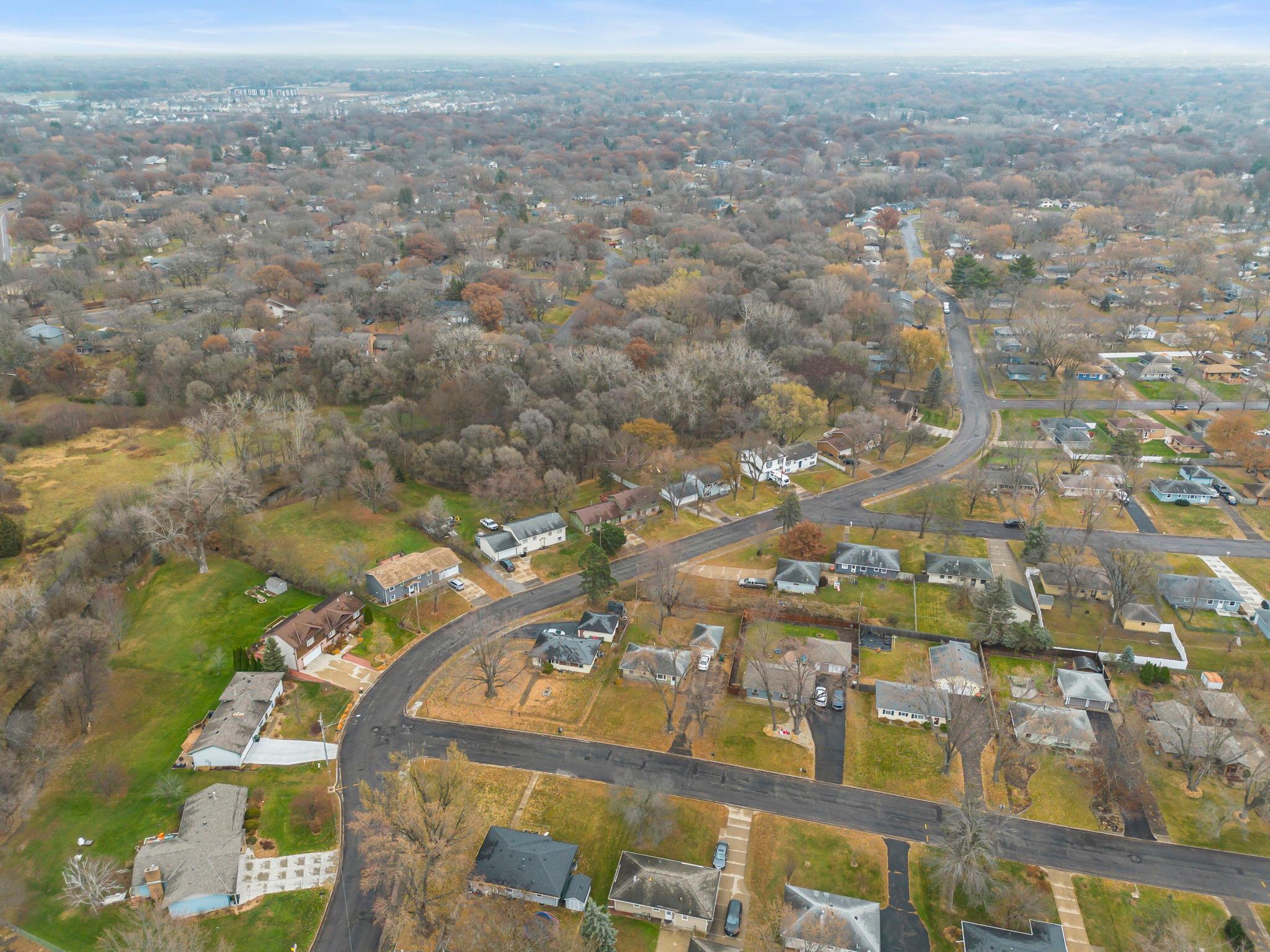 633 Sand Creek Drive NW