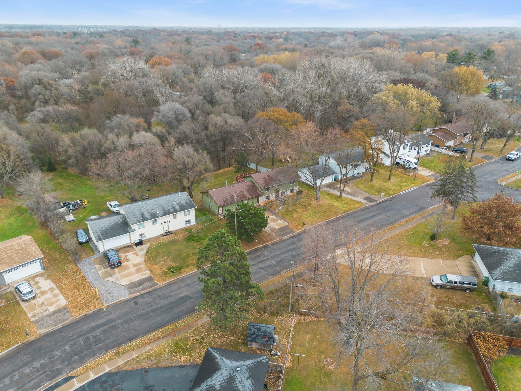 633 Sand Creek Drive NW