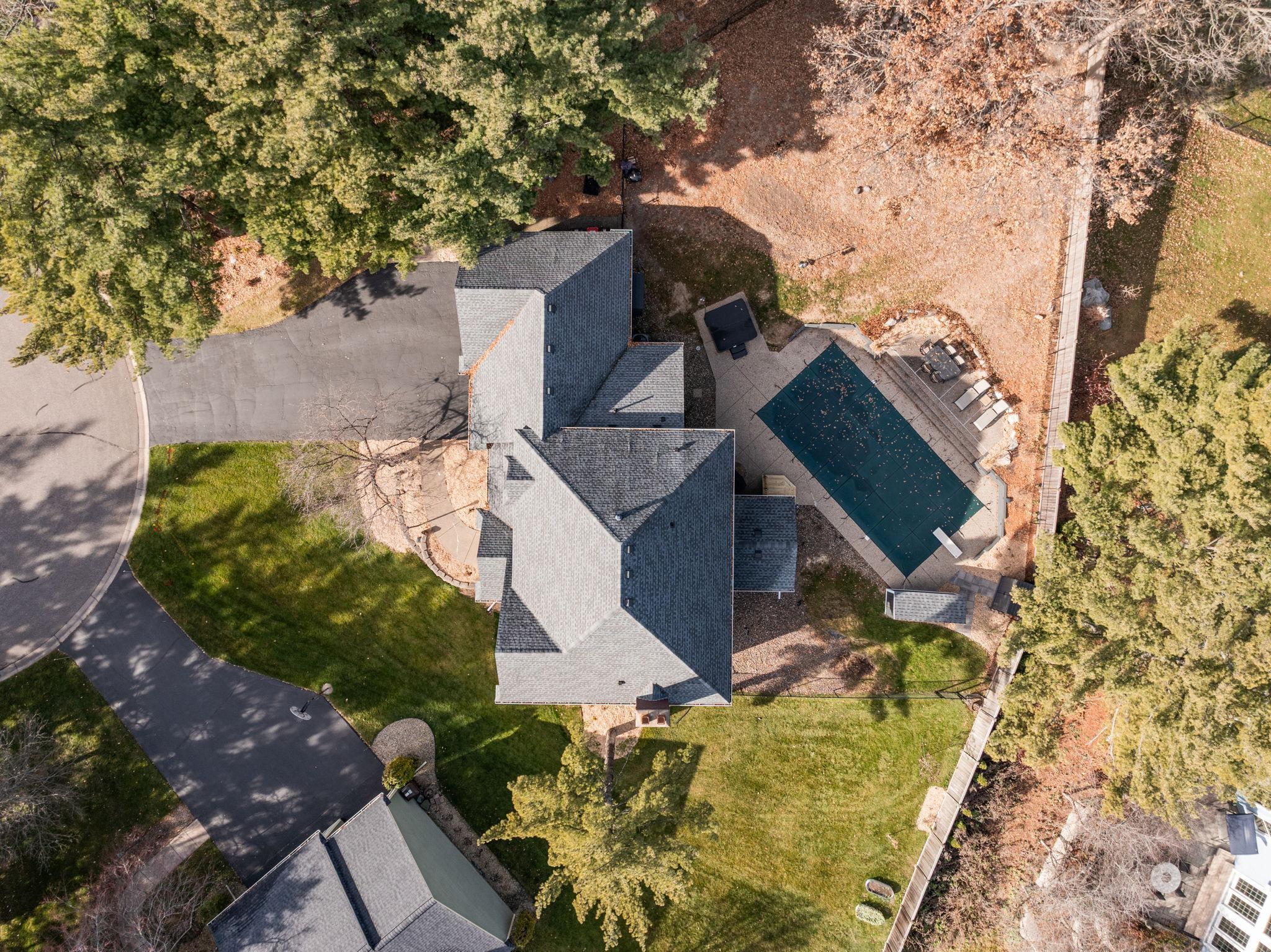 1746 Interlachen Bay