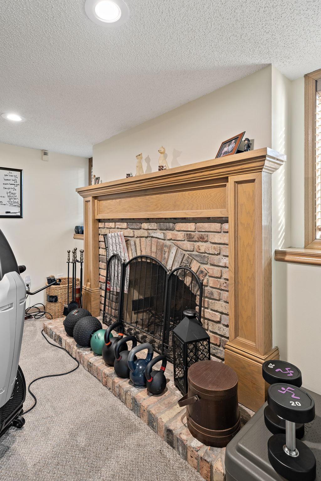 1746 Interlachen Bay